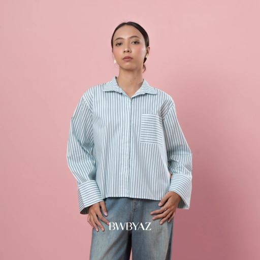Image of BWBYAZ STAPLE EASE - KYLEE BOXY SHIRT (READY STOCK)