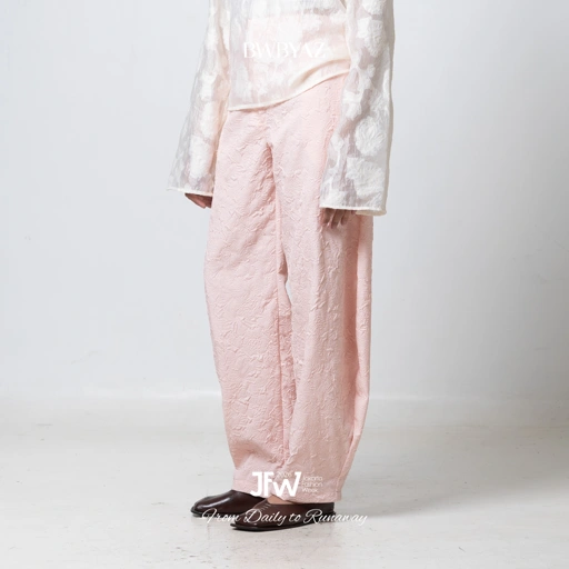 Image of BWBYAZ JFW COLLECTION - Leyana Barrel Pants (READY STOCK)