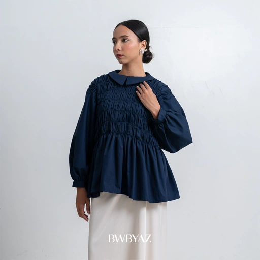 Image of BWBYAZ - Abigail Collar Blouse (READY STOCK)