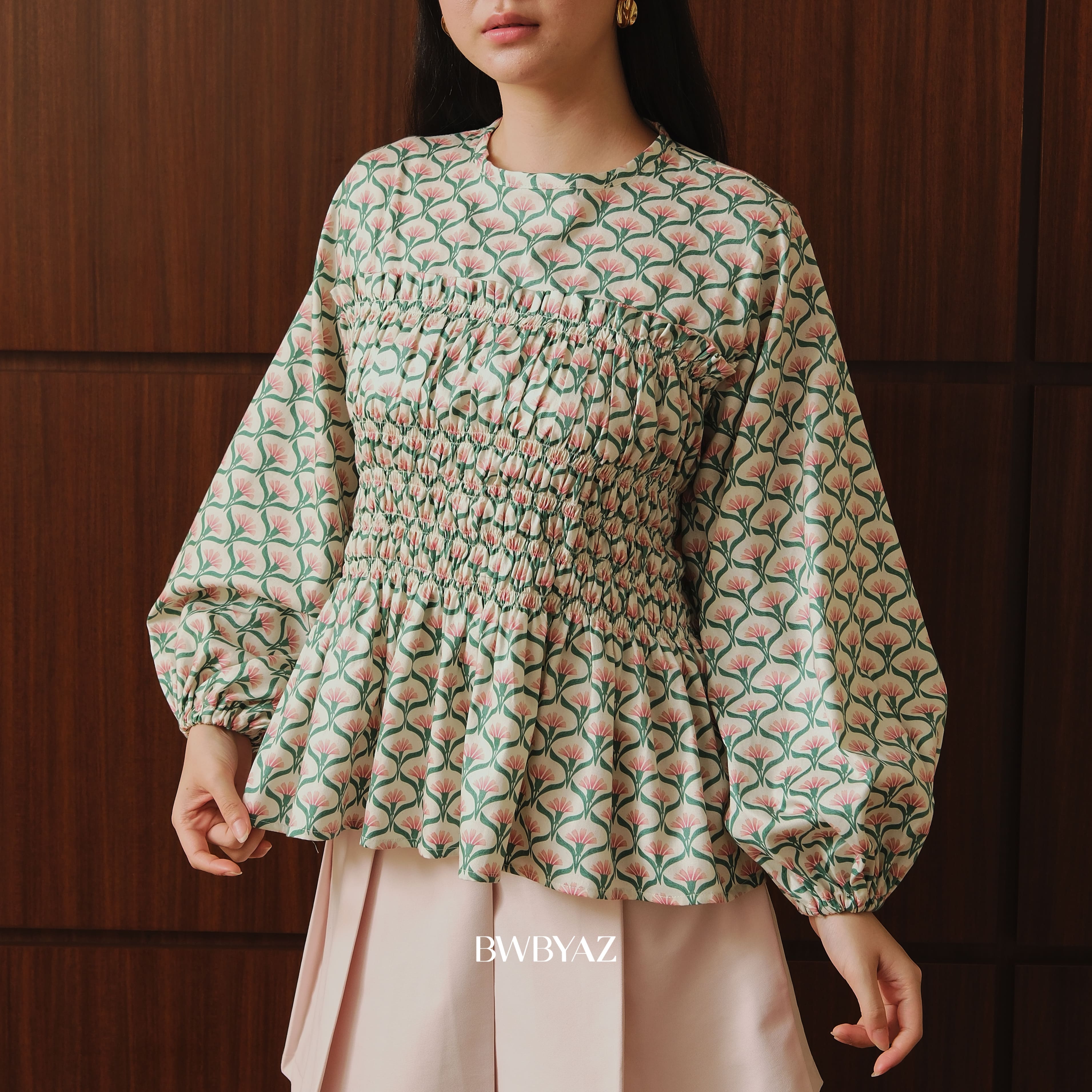 BWBYAZ - Rissa Shirred Top (READY STOCK)