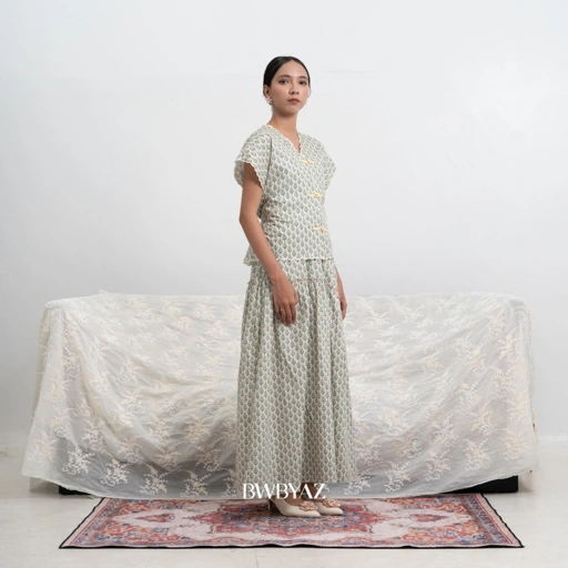 Image of BWBYAZ RONA JELITA JMFW COLLECTION - Safina Asymmetrical Skirt