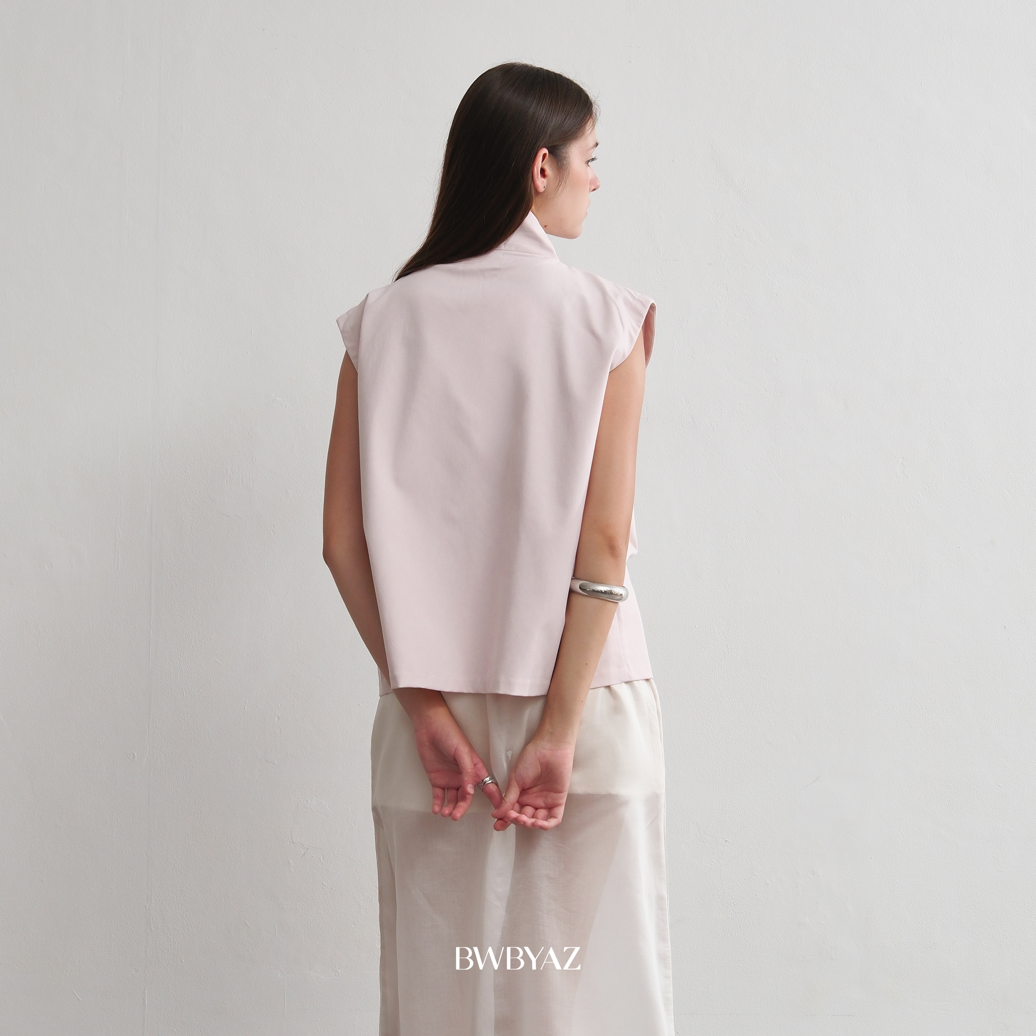 BWBYAZ - Ellie Boxy Vest (READY STOCK)