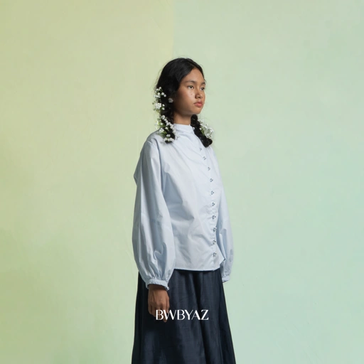 Image of BWBYAZ - Estari Button Top (READY STOCK)