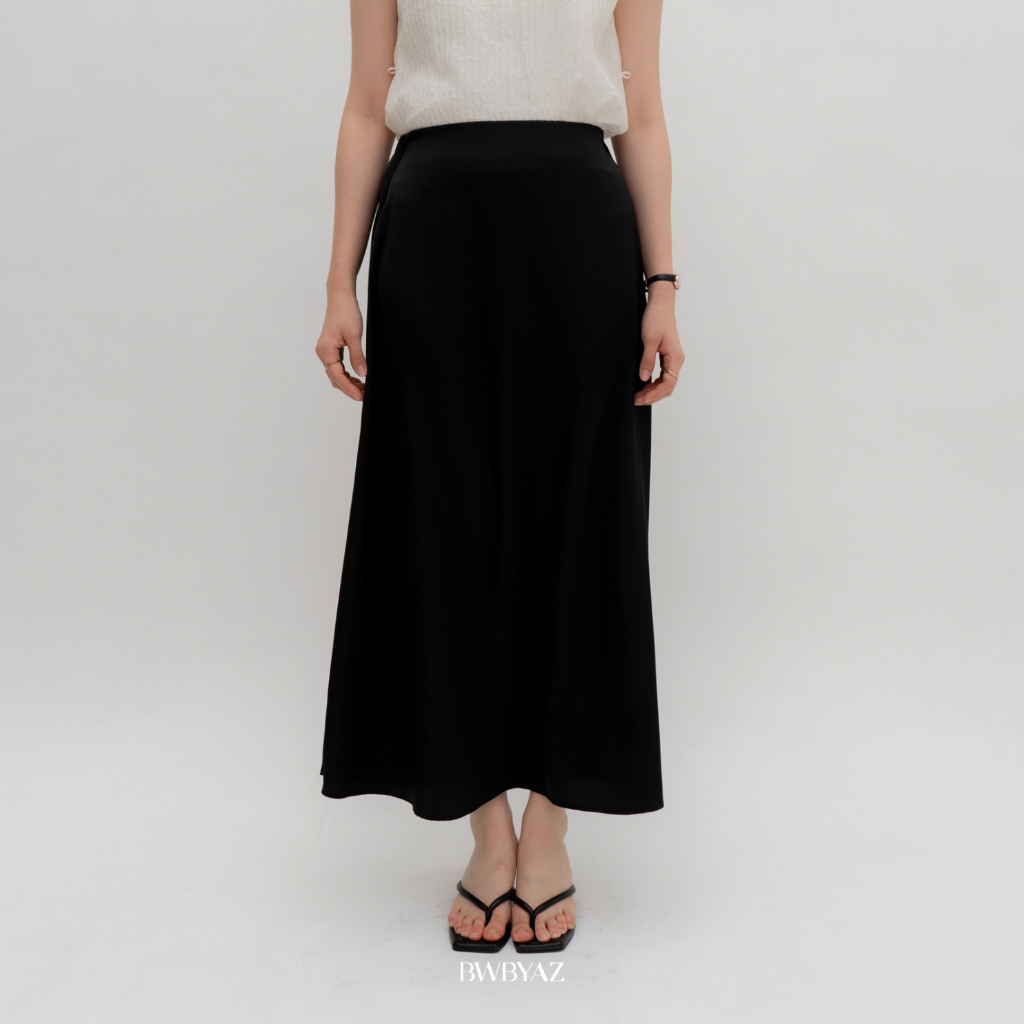 BWBYAZ - Magnolia Flowy Silk Skirt (READY STOCK)