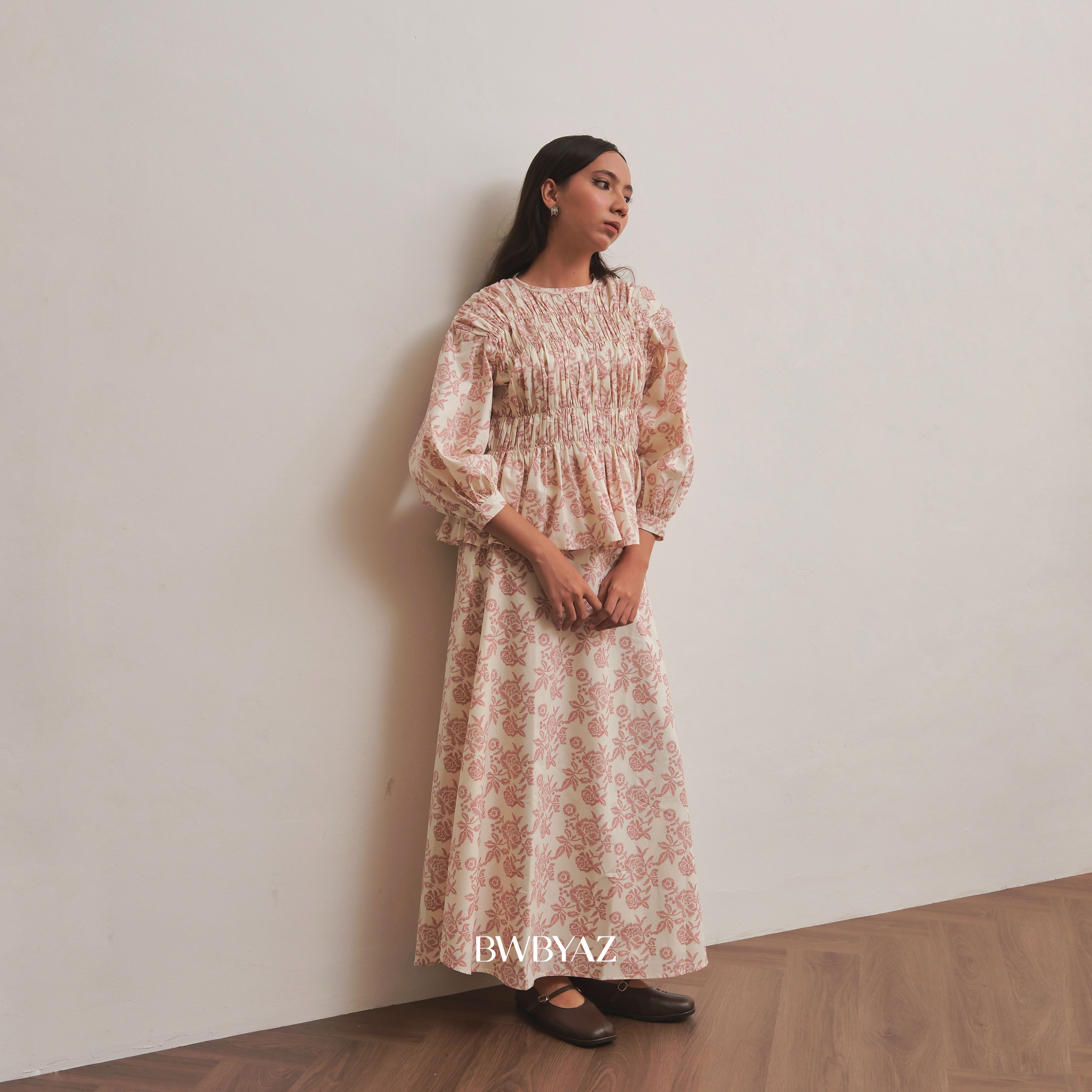 BWBYAZ STAPLE EASE - Isla Flower Skirt.