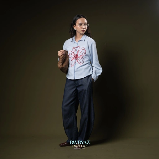 Image of BWBYAZ STAPLE EASE - SASMITA BLOOMING SHIRT NEW COLOR [READY STOCK]