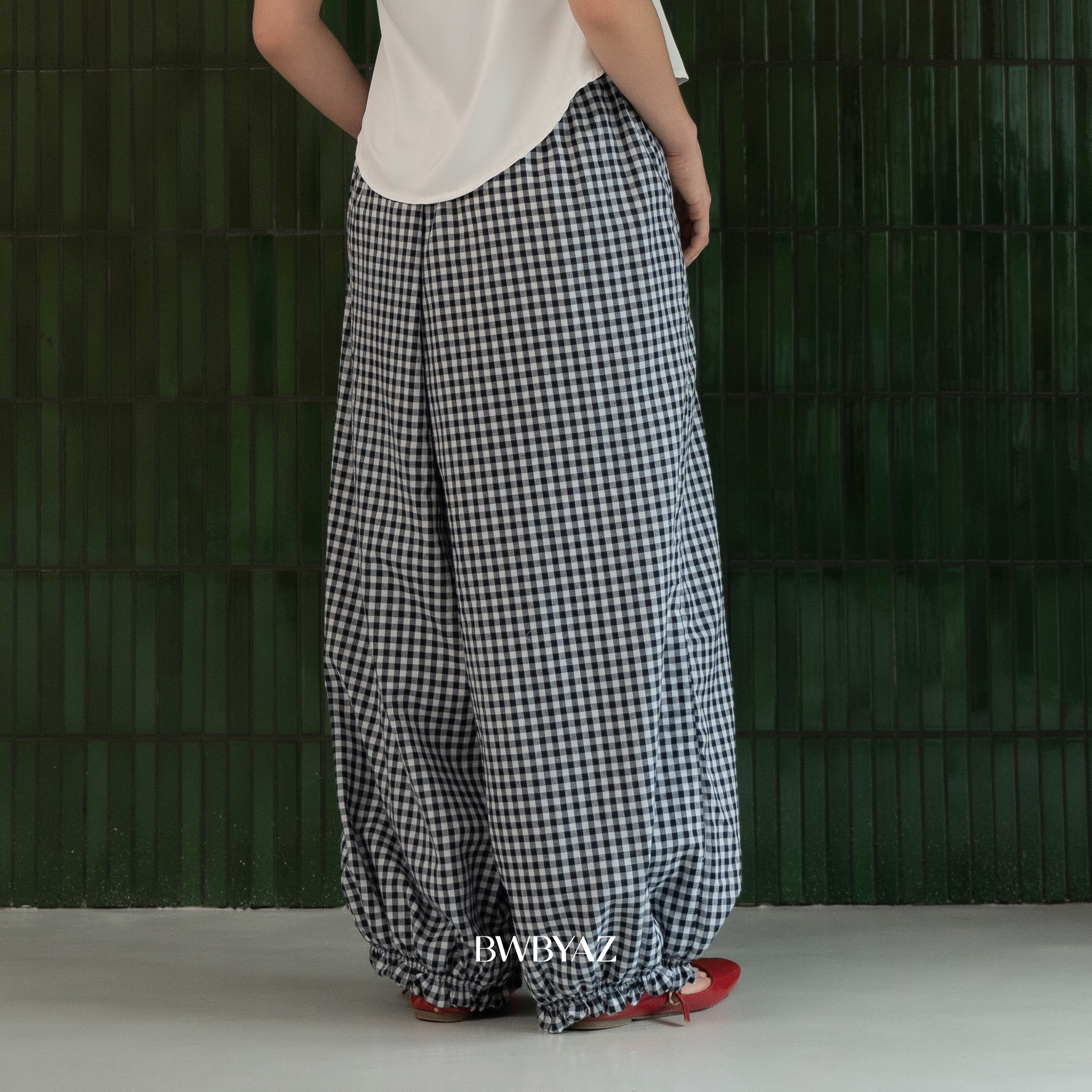 BWBYAZ - Hailey Ruffle Pants (READY STOCK)