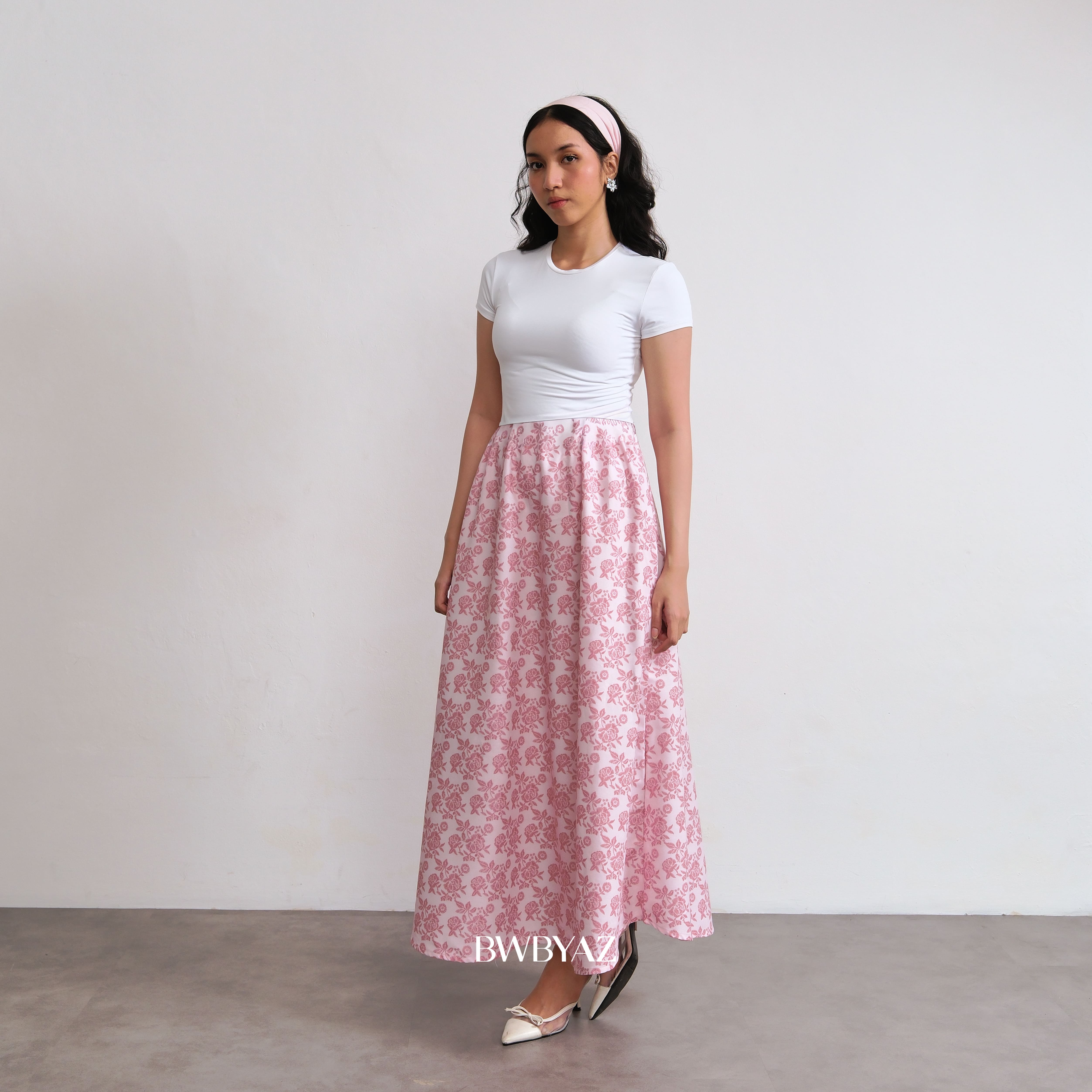 BWBYAZ STAPLE EASE - Isla Flower Skirt.