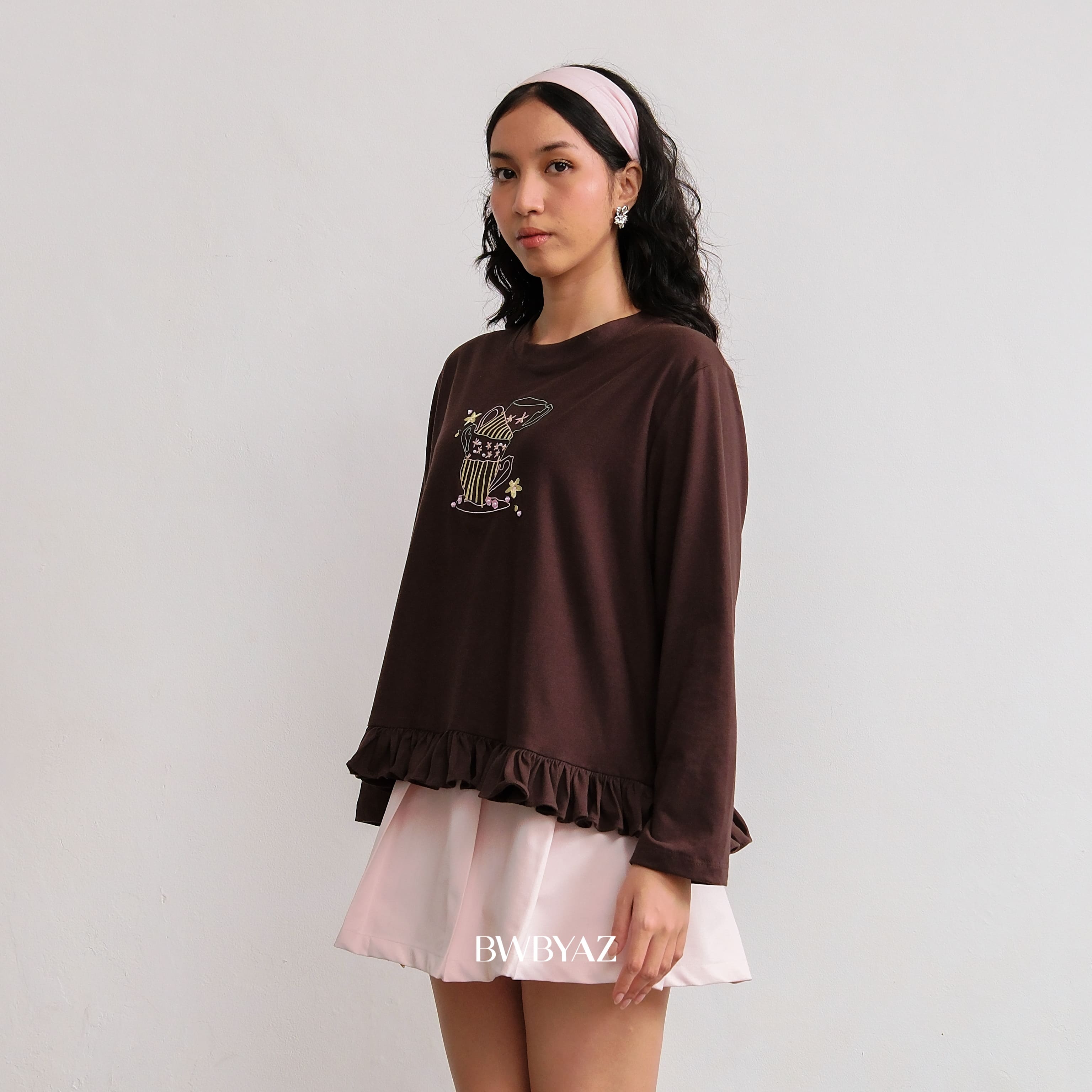 BWBYAZ - Ollie Embroidery Top Twinkle & Teacup