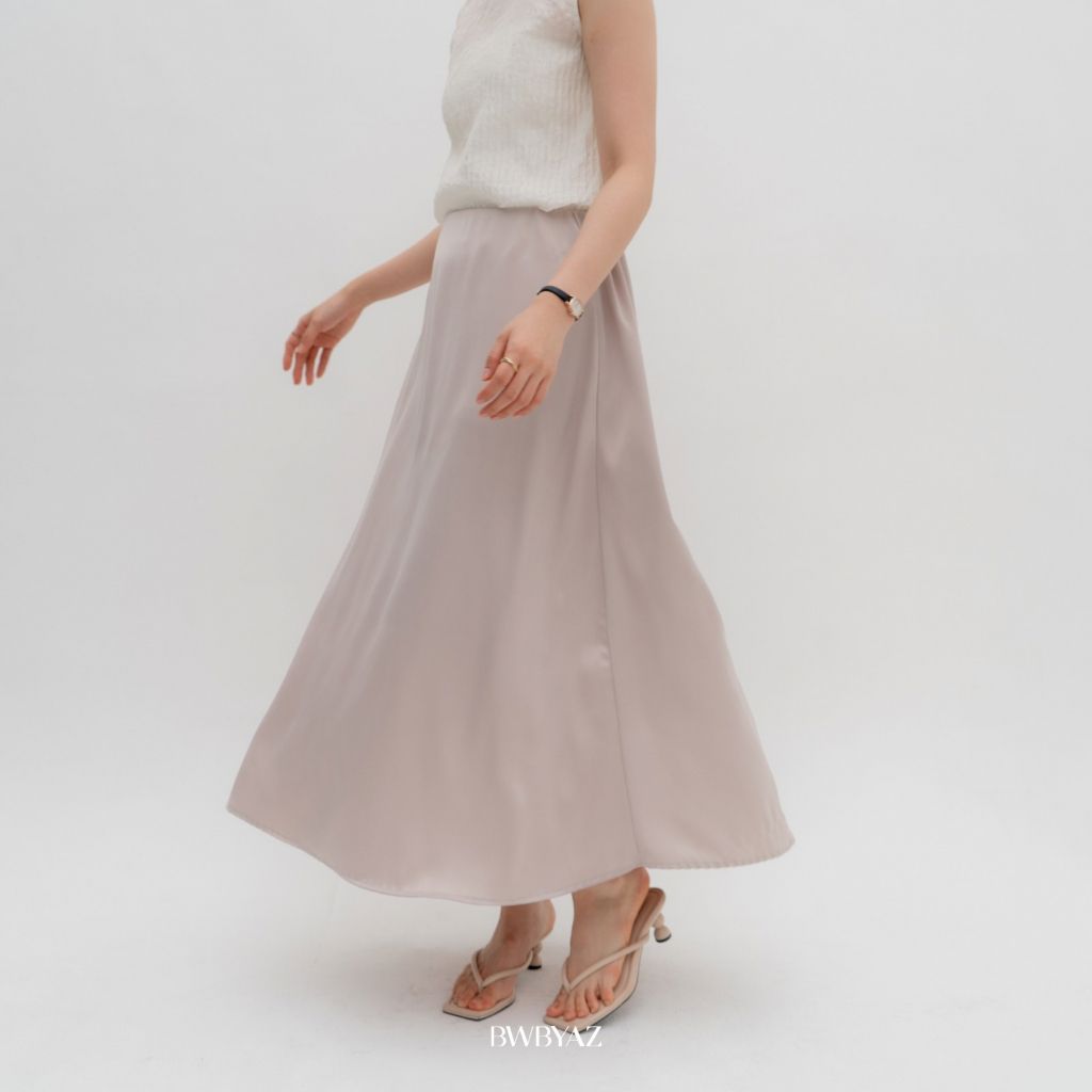 BWBYAZ - Magnolia Flowy Silk Skirt (READY STOCK)