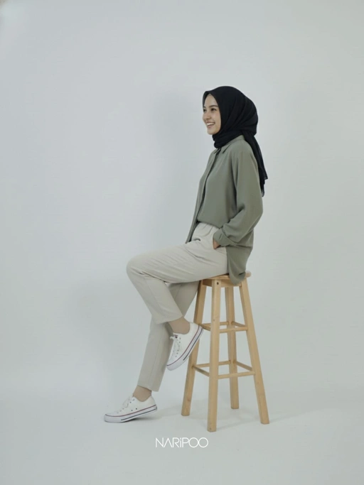 Kemeja Rayon Wanita Basic Style