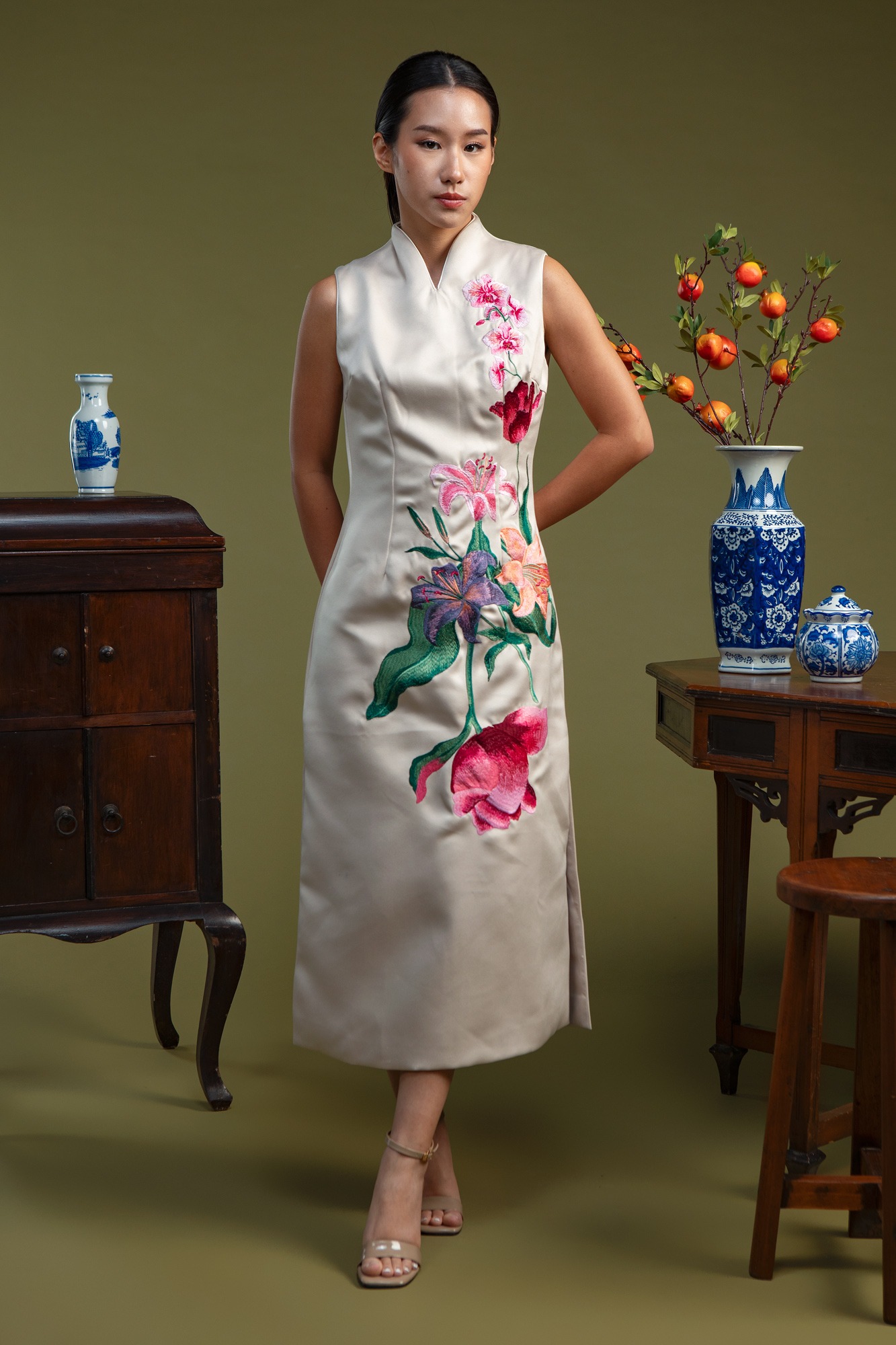 YUE LAN DRESS PO Start Shipping End of January