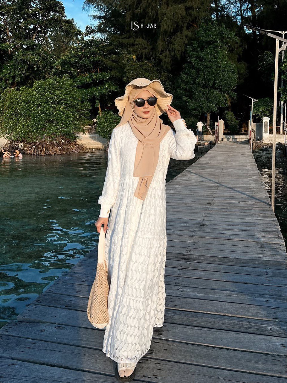 LS Hijab - Alesha Dress Wanita Muslimah Nyaman Elegant Dan Mewah, Dress Lebaran 2026 Dengan Bahan Brukat Premium