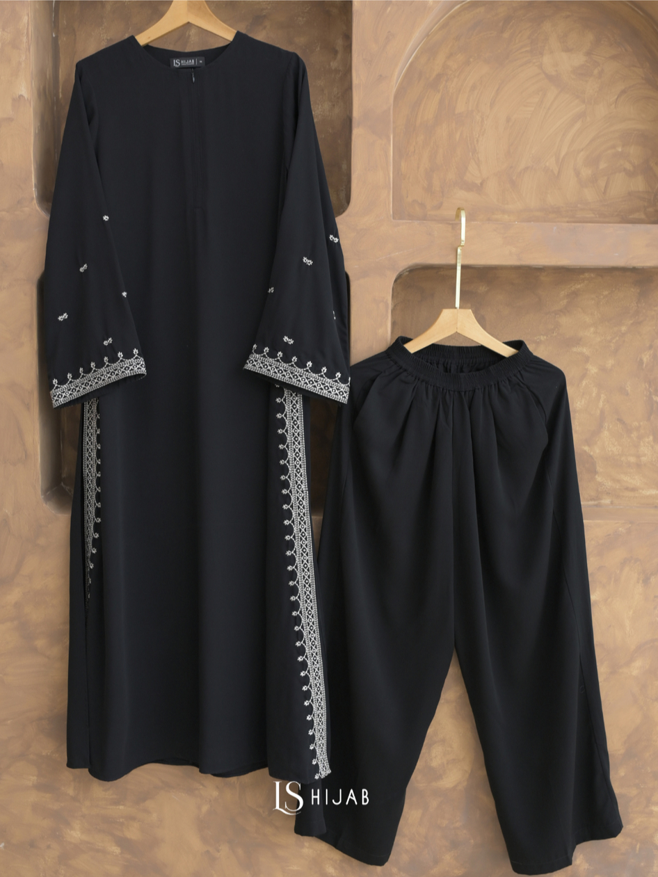 LS Hijab - Nayla Abaya One Set Kulot Kekinian Dengan Bahan Jetblack Black Gold Premium