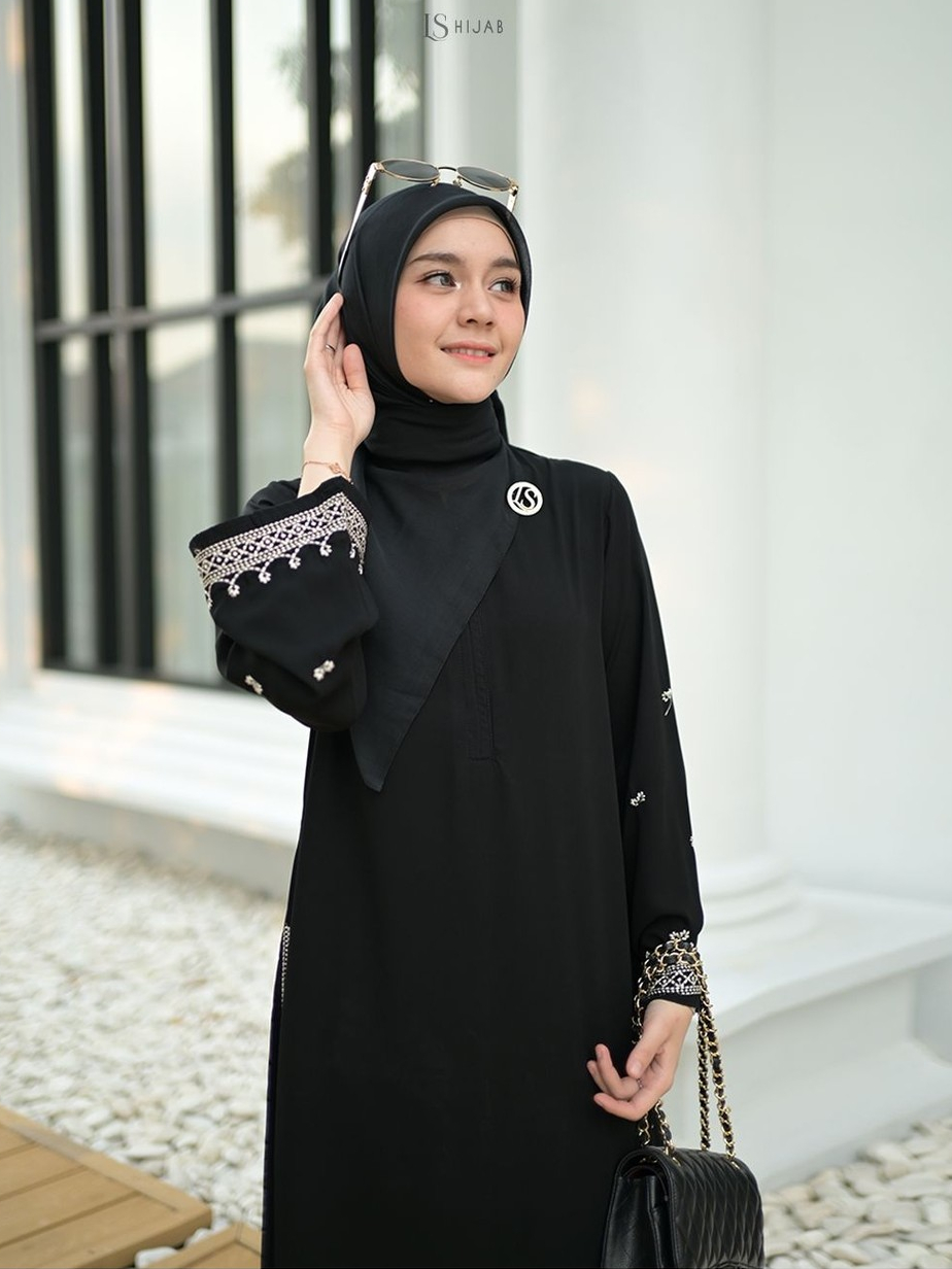 LS Hijab - Nayla Abaya One Set Kulot Kekinian Dengan Bahan Jetblack Black Gold Premium