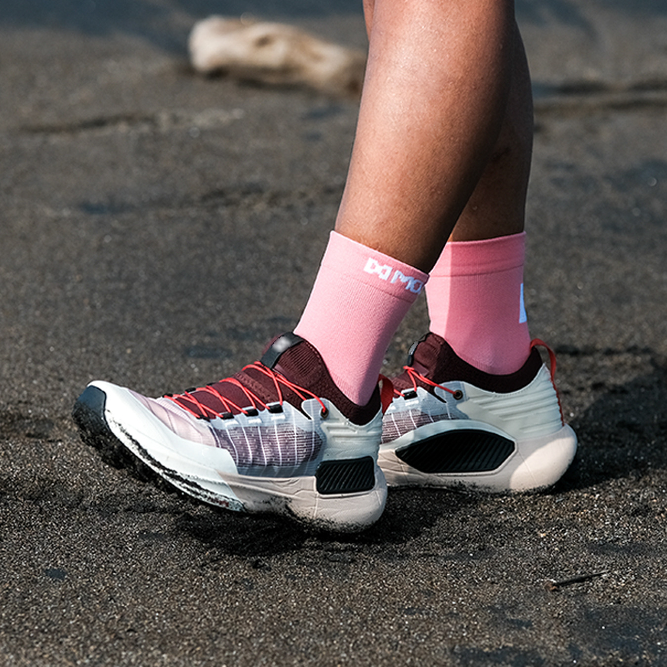 XMOJO Running Socks Ghostline Peach (Summerset)