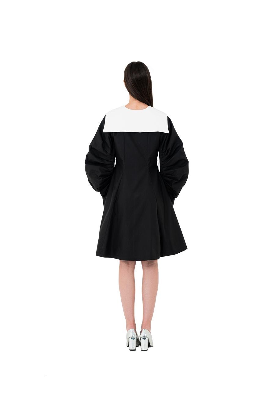 STUDIOMORAL x Starry Contrast-Collar Dress