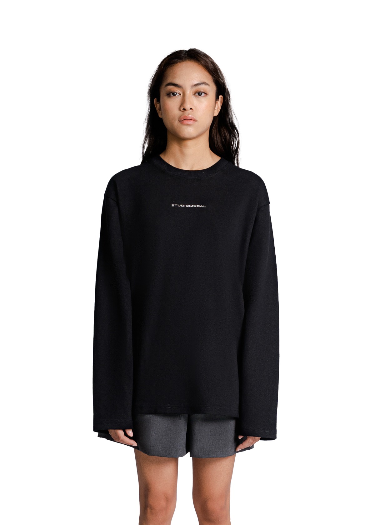 Essential Long Sleeve T-Shirt in Black
