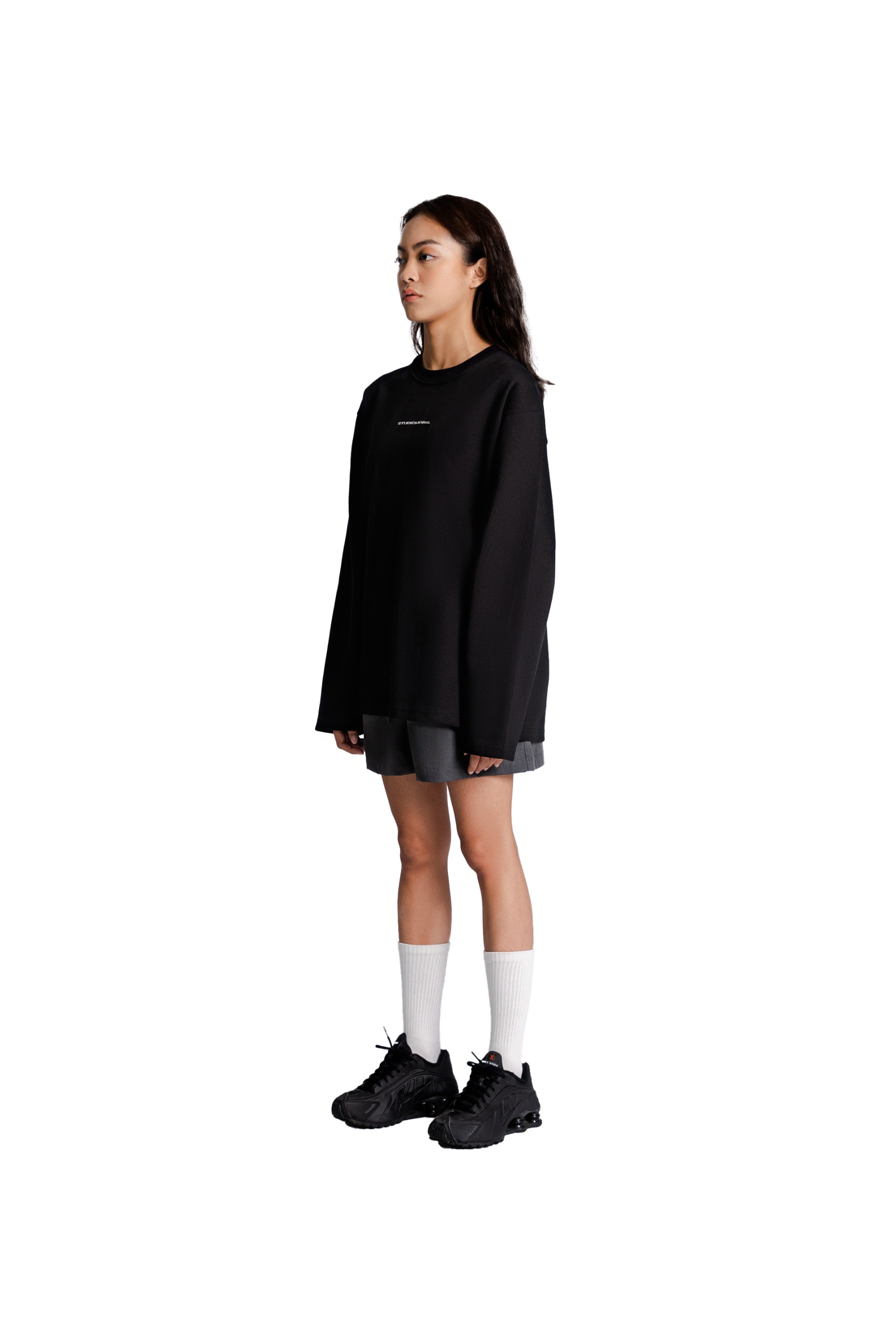 Essential Long Sleeve T-Shirt in Black
