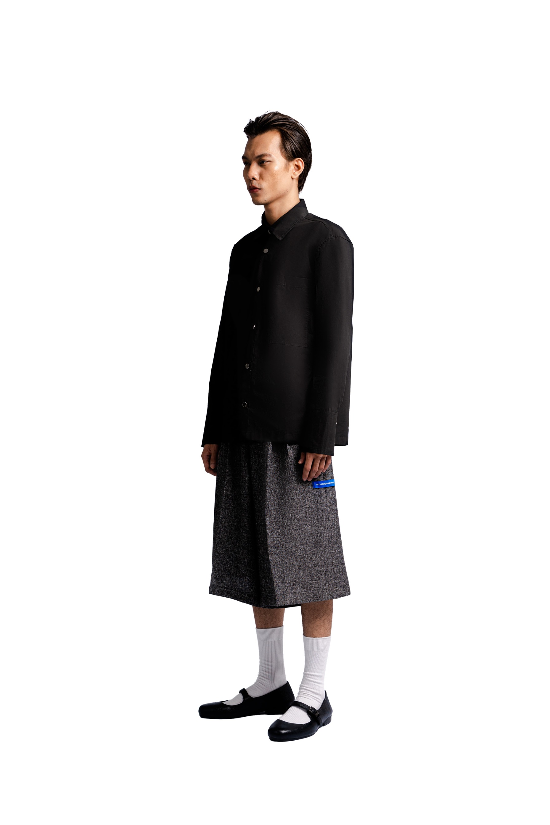 Long Sleeve Shirt with Half Detachable Pocket in Black