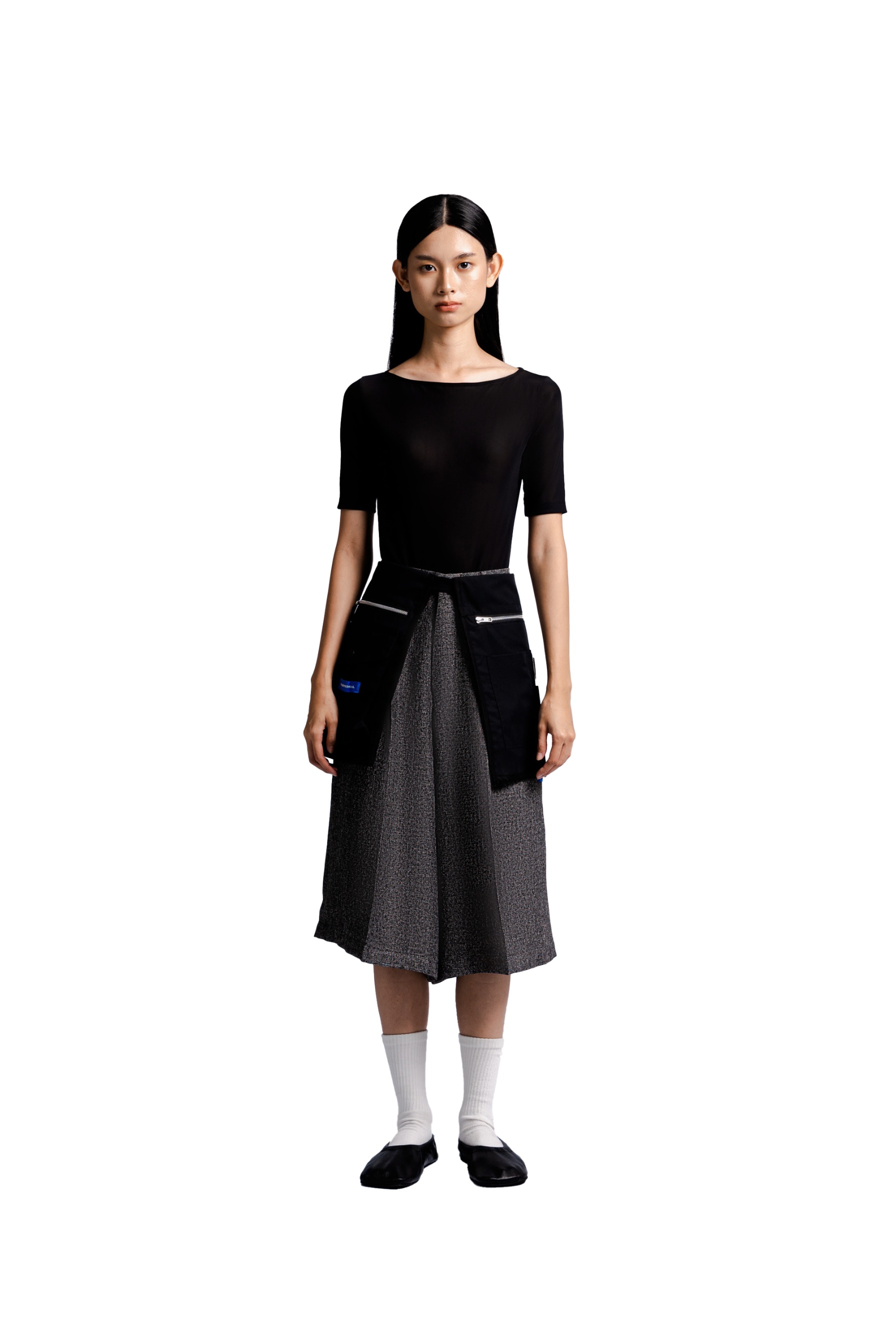 Double Pocket Apron in Black