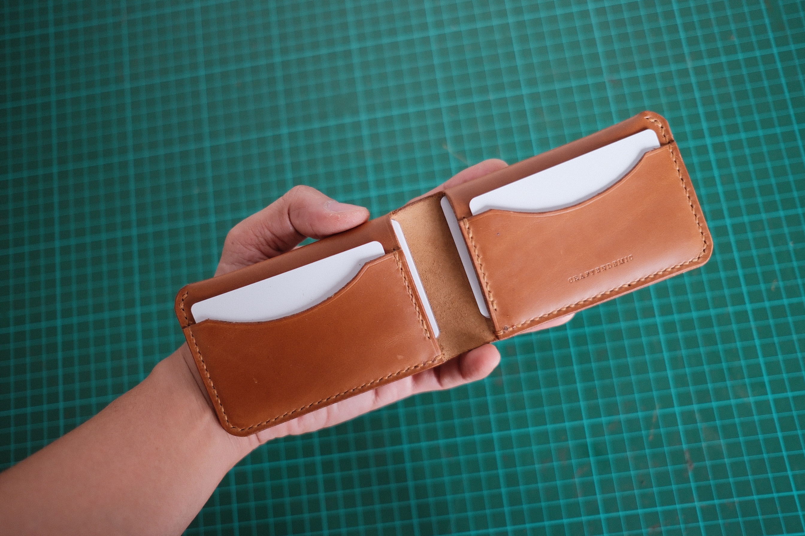 Bifold wallet type 4