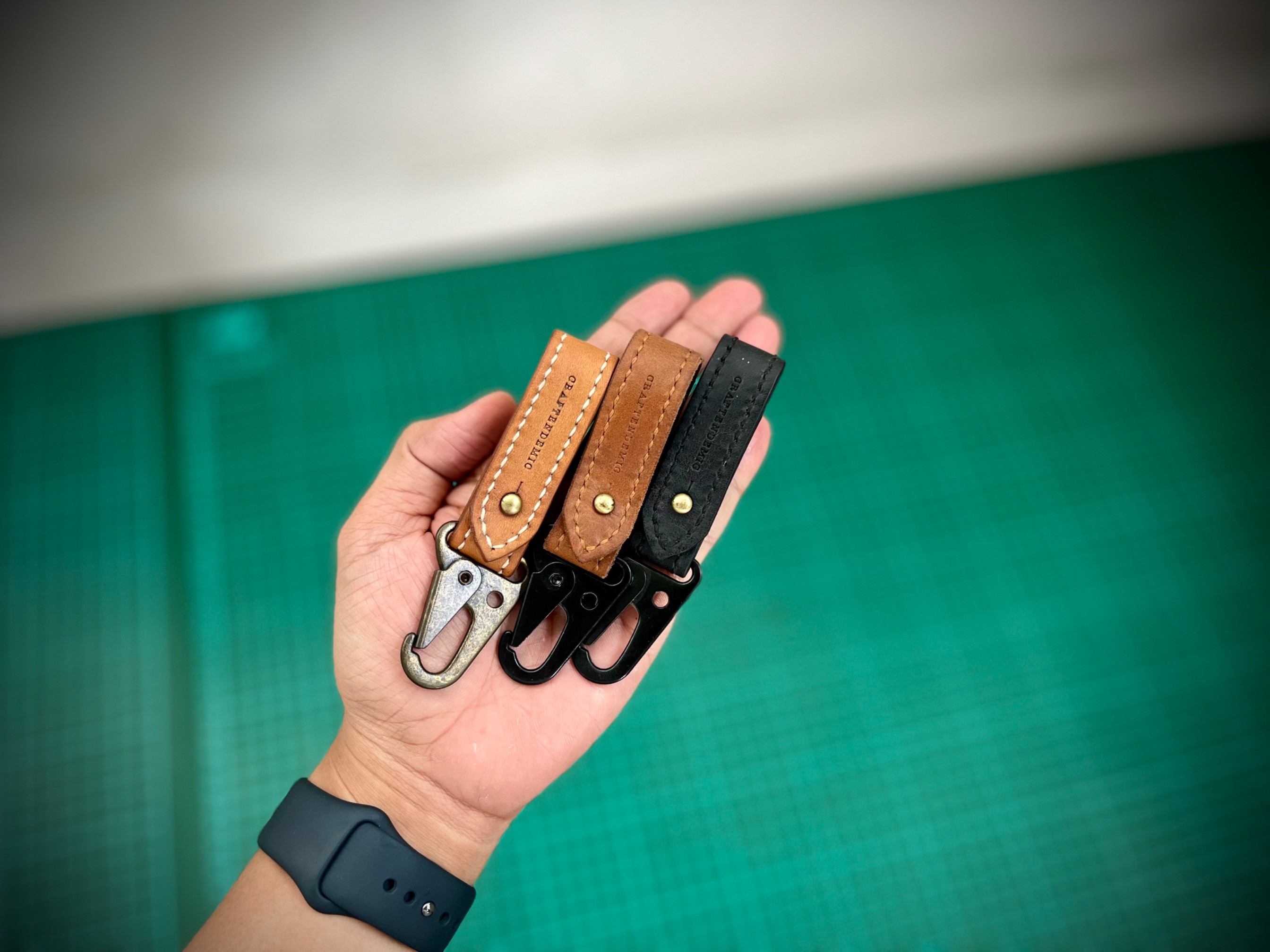 Leather Key Hook / medium key chain