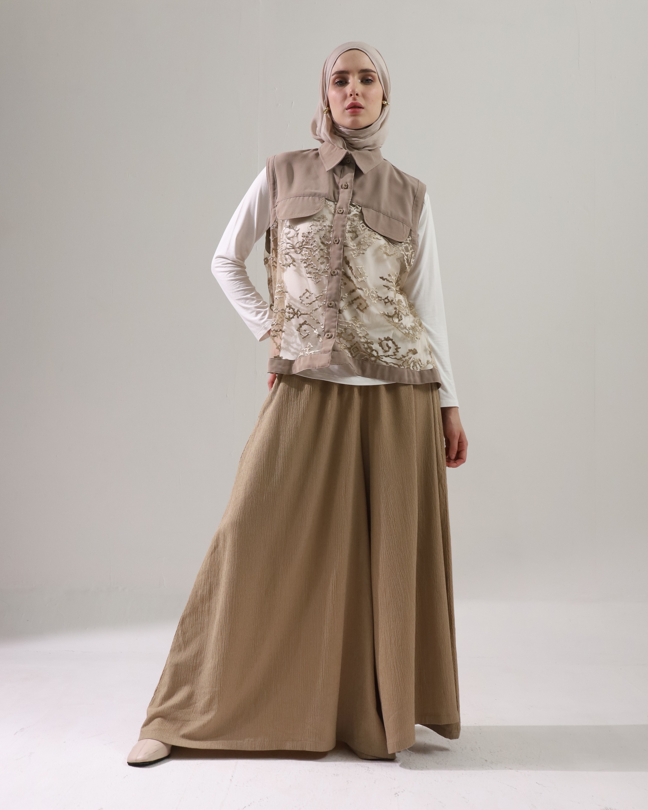 BELYANZA - Zenith Outer Vest Crop Choco