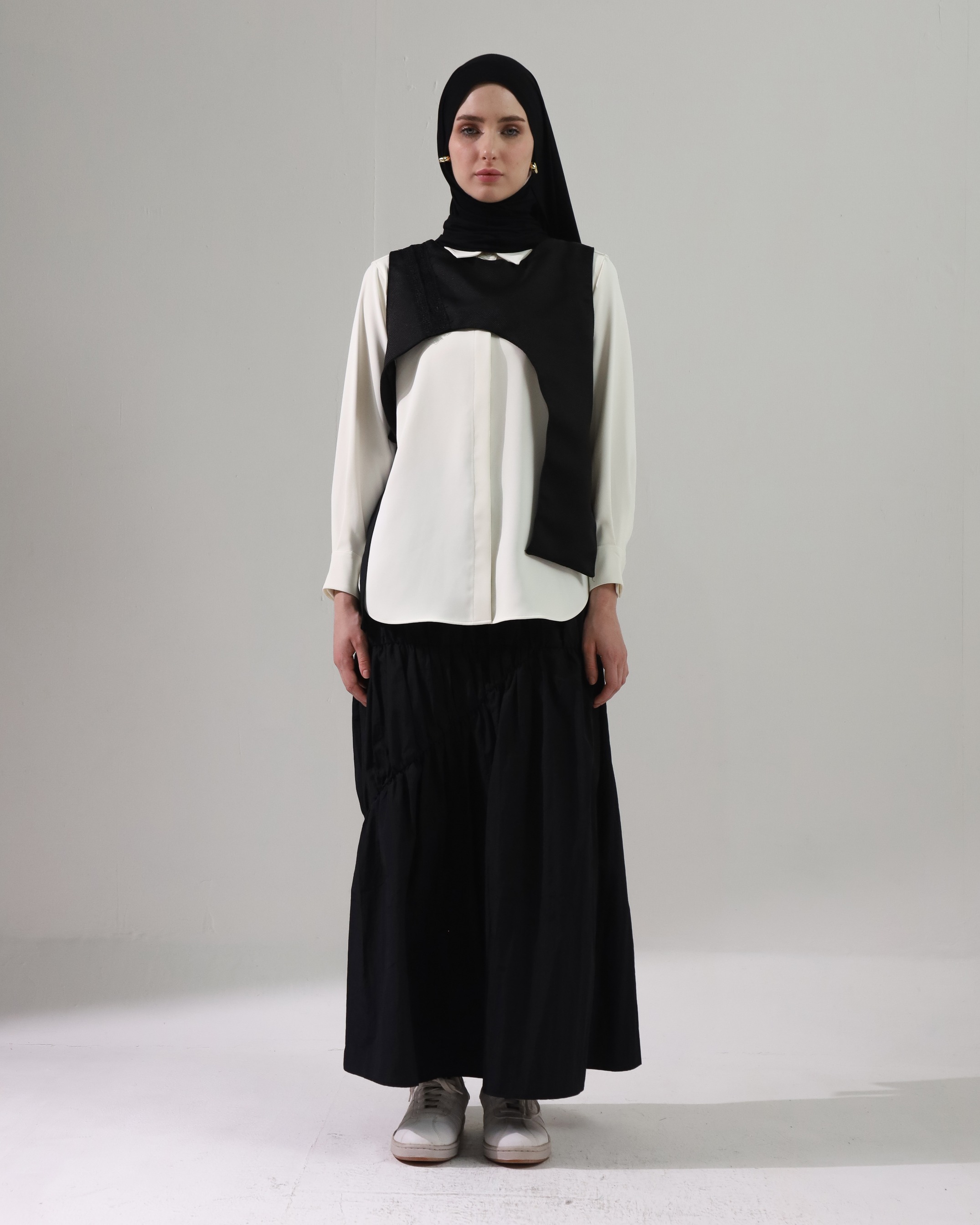 BELYANZA - Taza Outer Vest Black