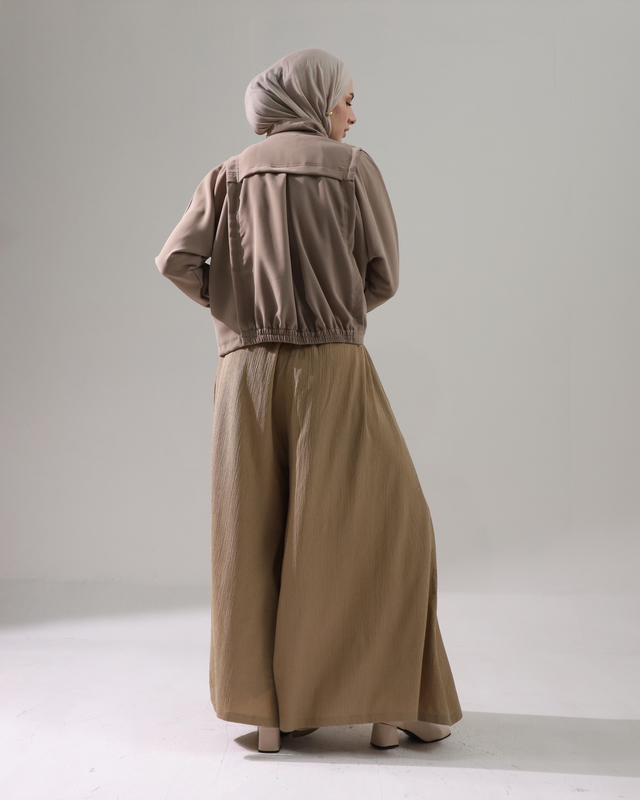 BELYANZA - Pradya Jacket Choco Crop