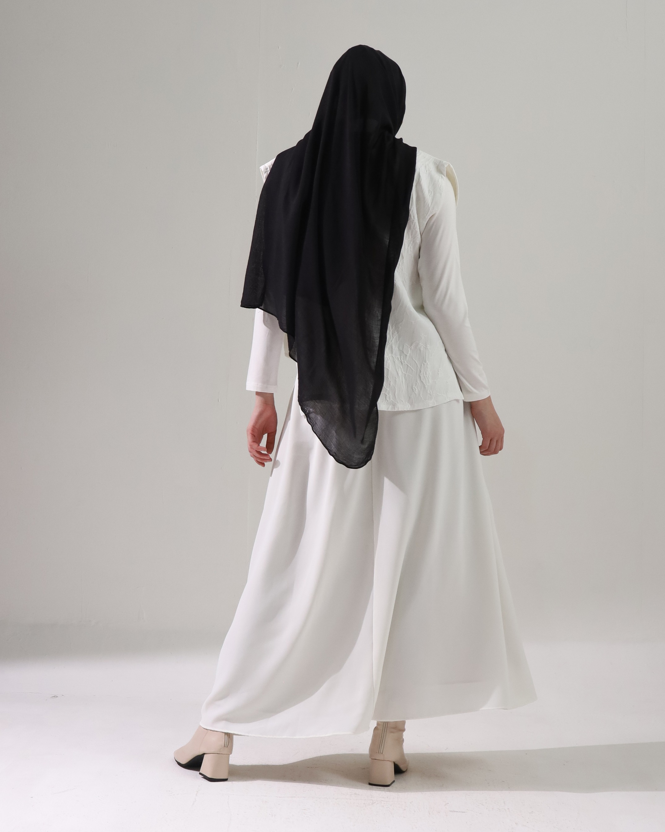 BELYANZA - Bellasa Outer Vest BW