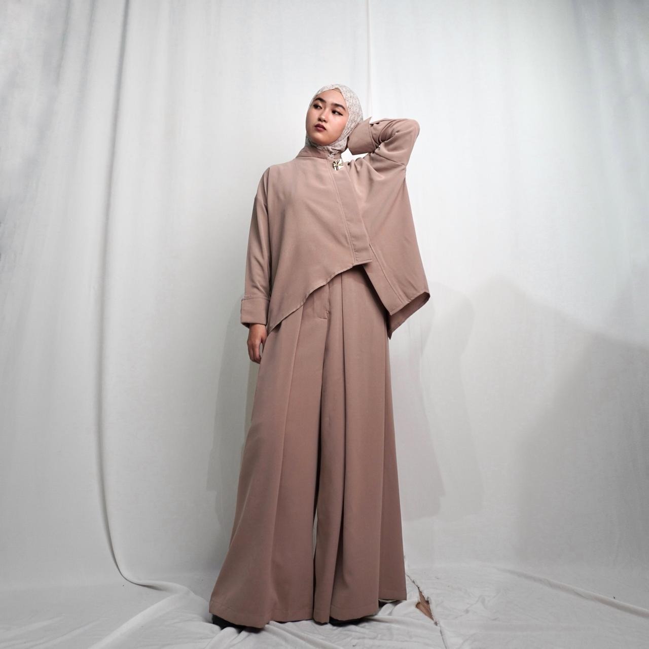 BELYANZA - Faita Top Kemeja Basic Choco Grey Dust
