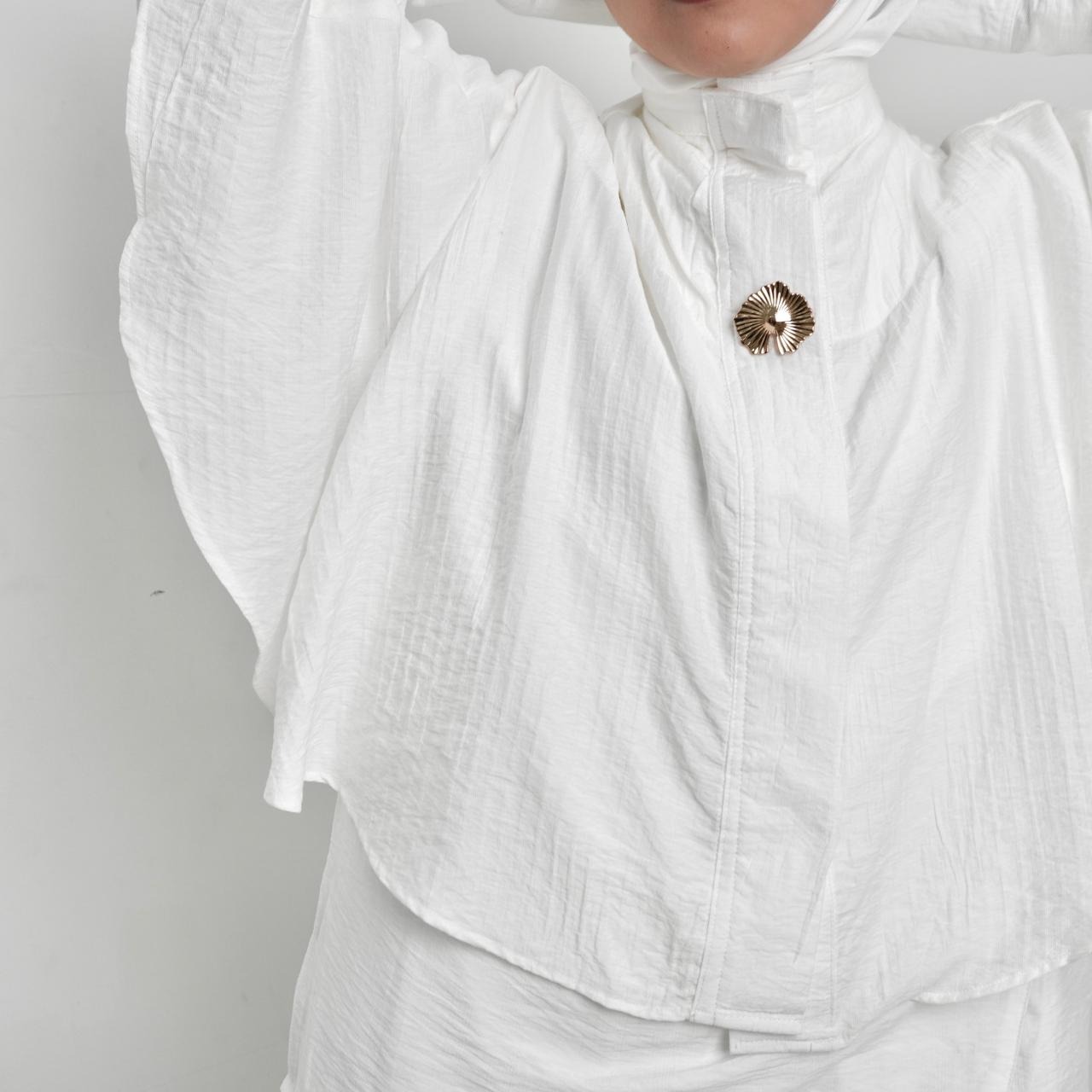 BELYANZA - Foila Cape Outer Basic White