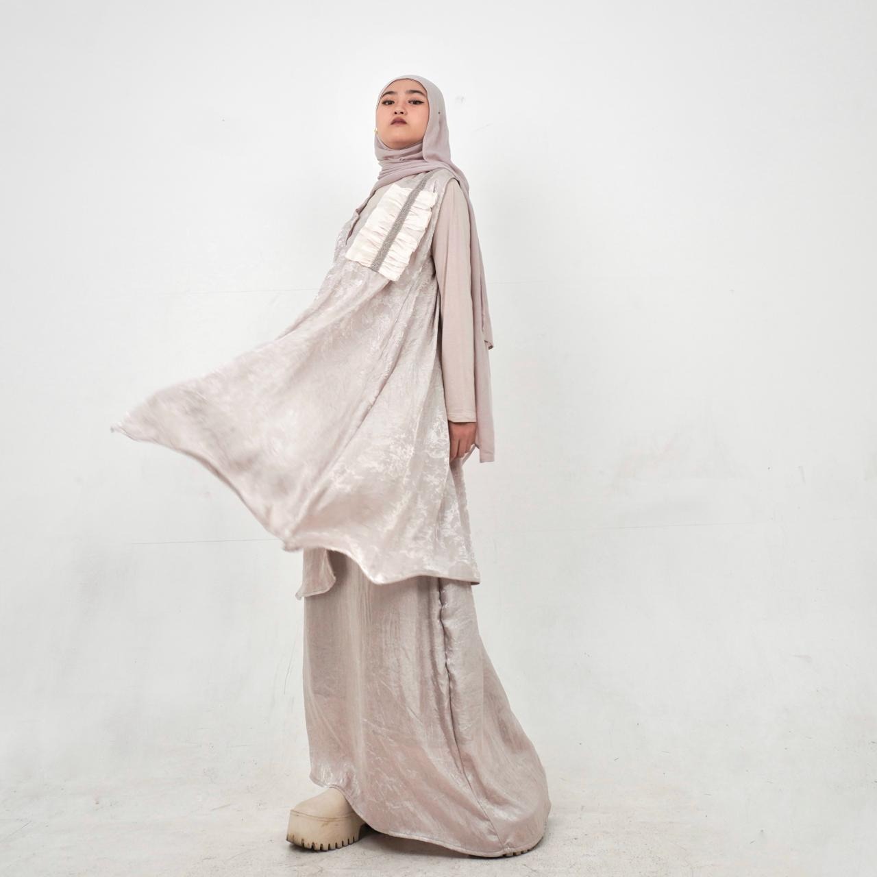 BELYANZA - Hayya One Set Outer & Skirt Premium Cream