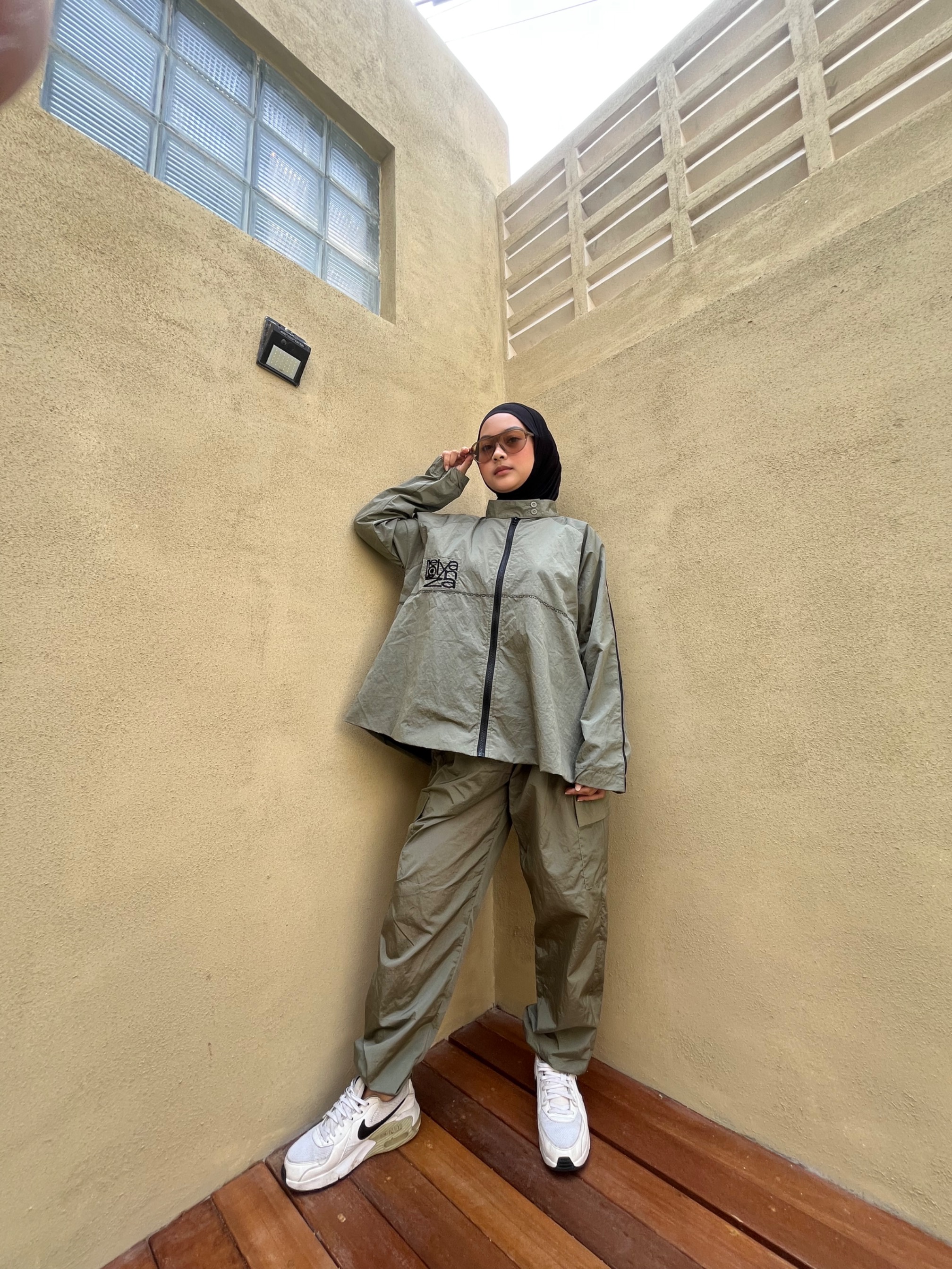 BELYANZA - Rhea One Set