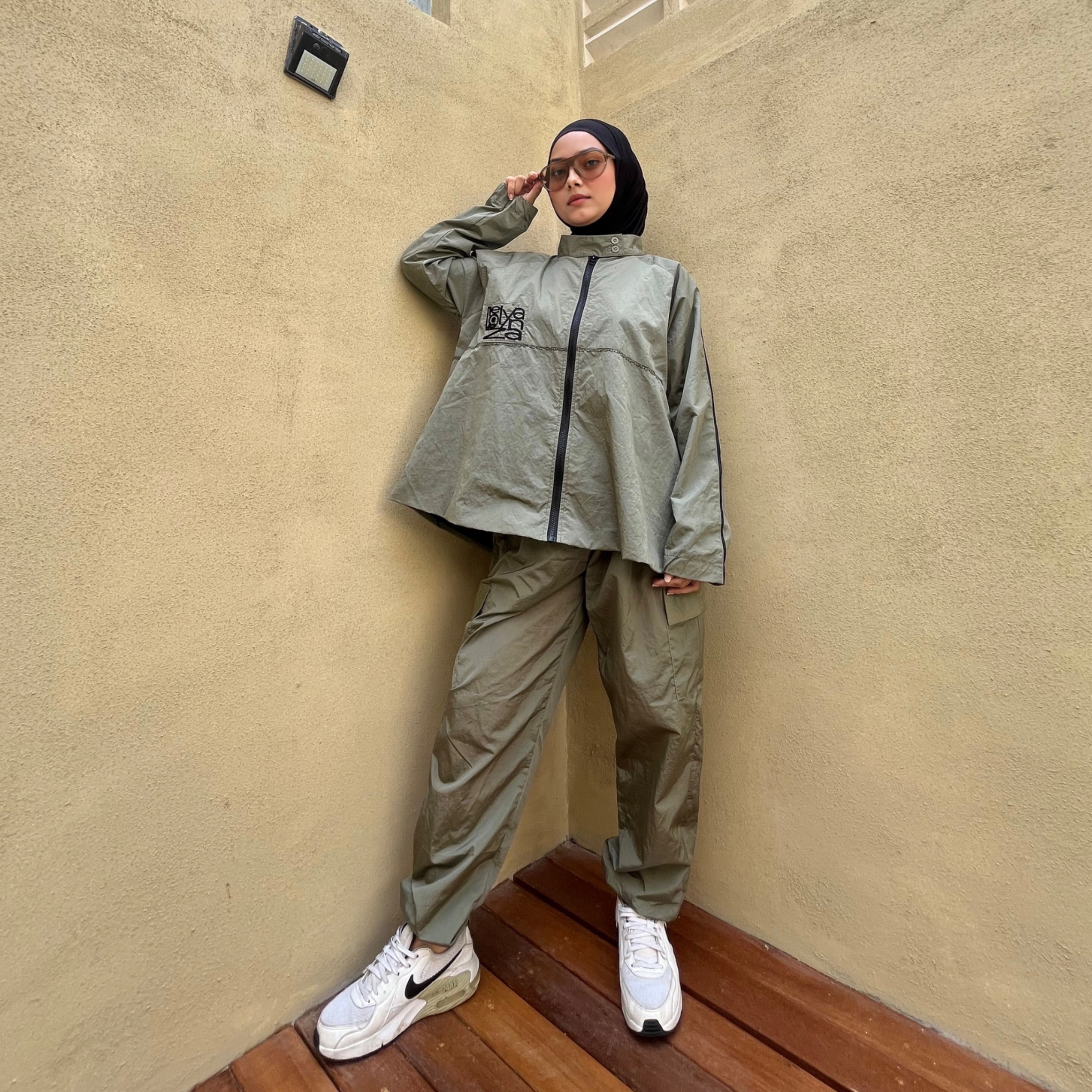 BELYANZA - Rhea One Set