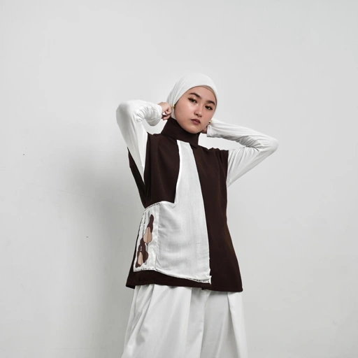 Image of BELYANZA - Ruhie Outer Vest Mahogany Choco