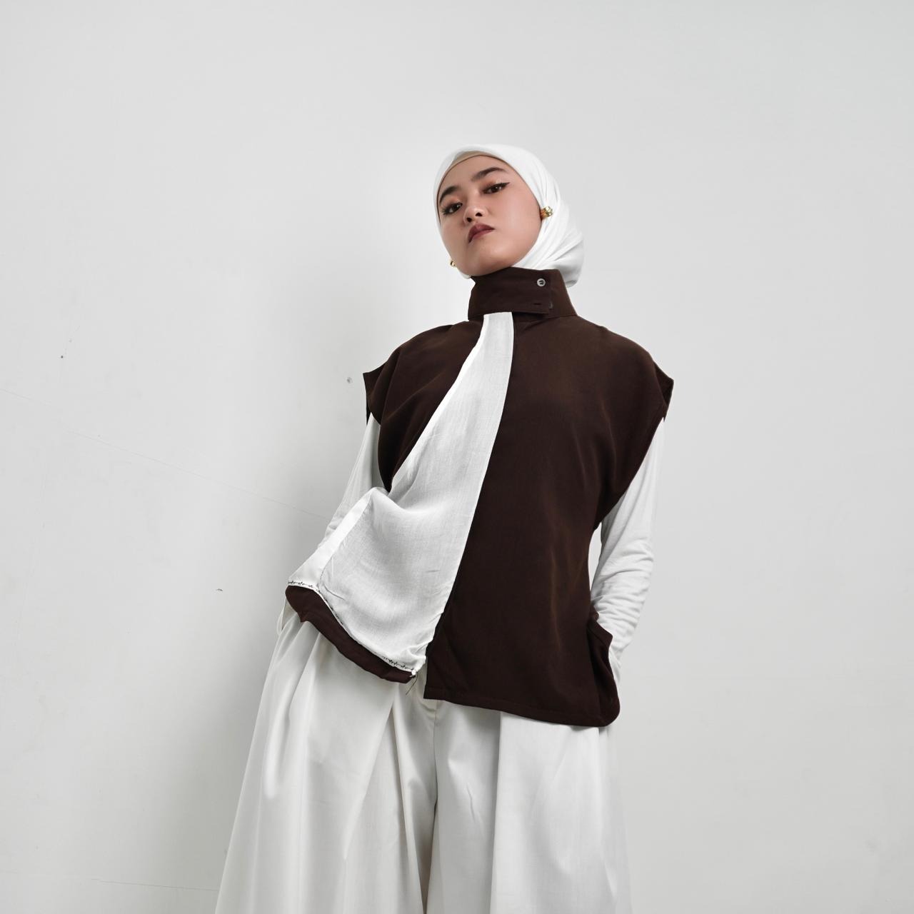 BELYANZA - Ruhie Outer Vest Mahogany Choco