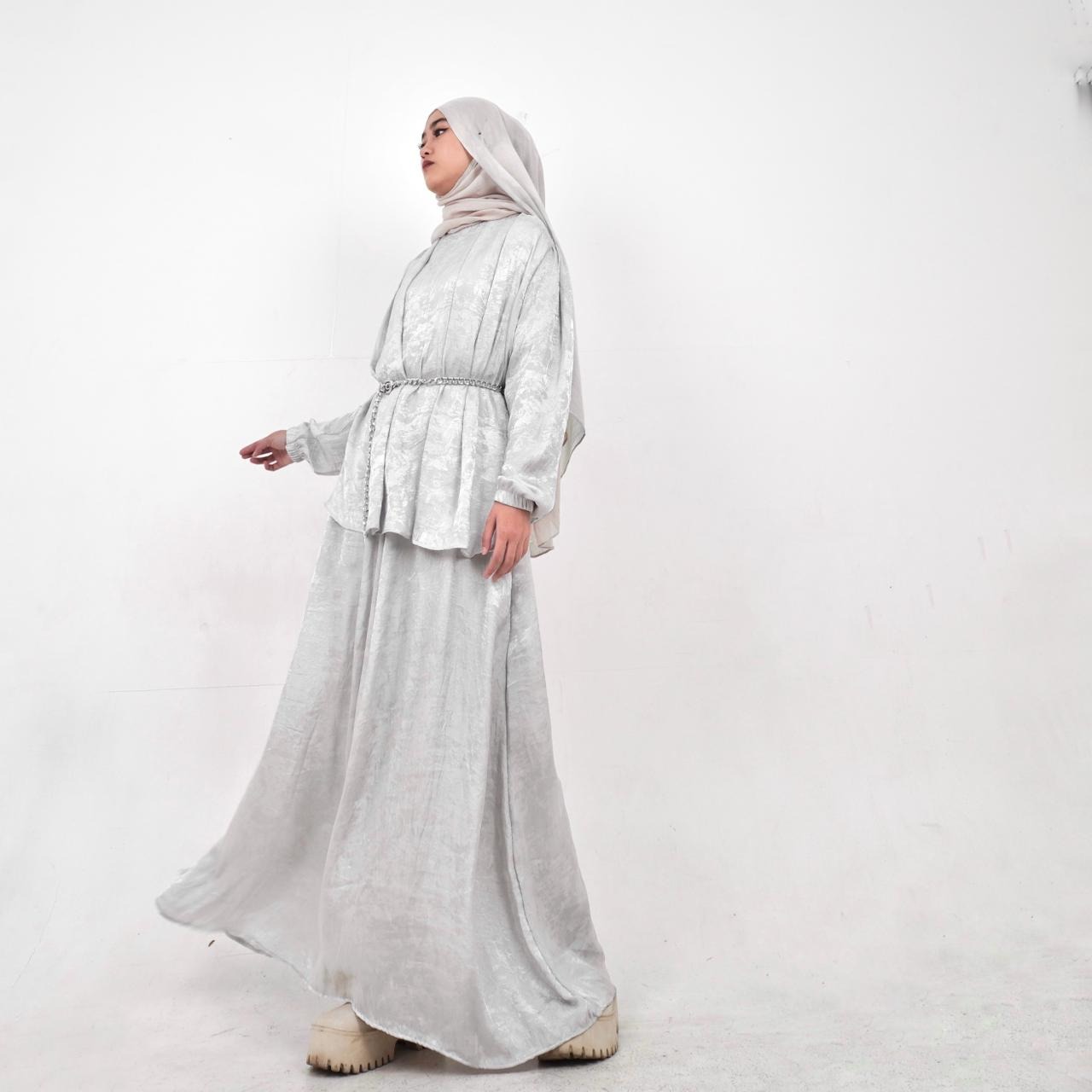 BELYANZA - Saffa One Set Silver & Cream Premium Atasan Skirt