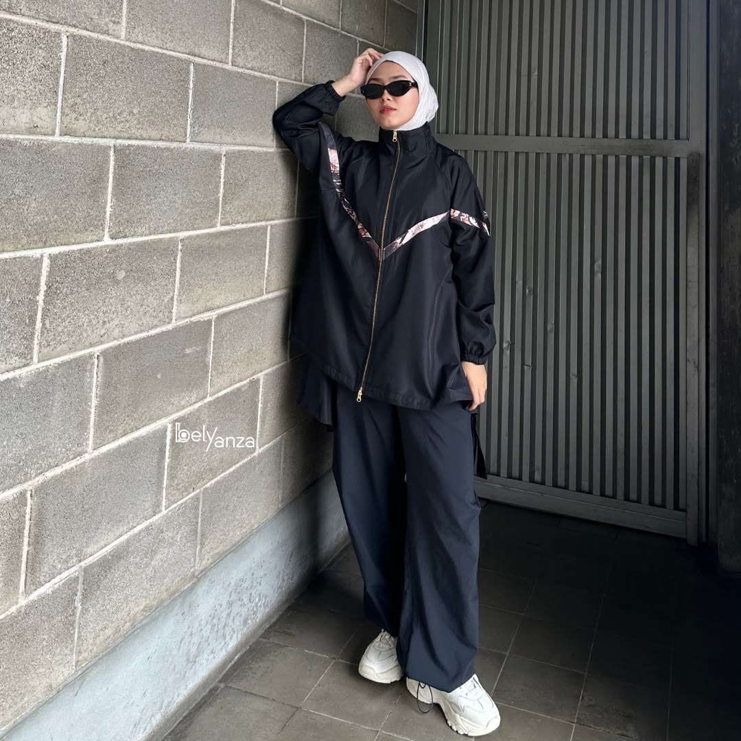 BELYANZA - Classy Jacket Black