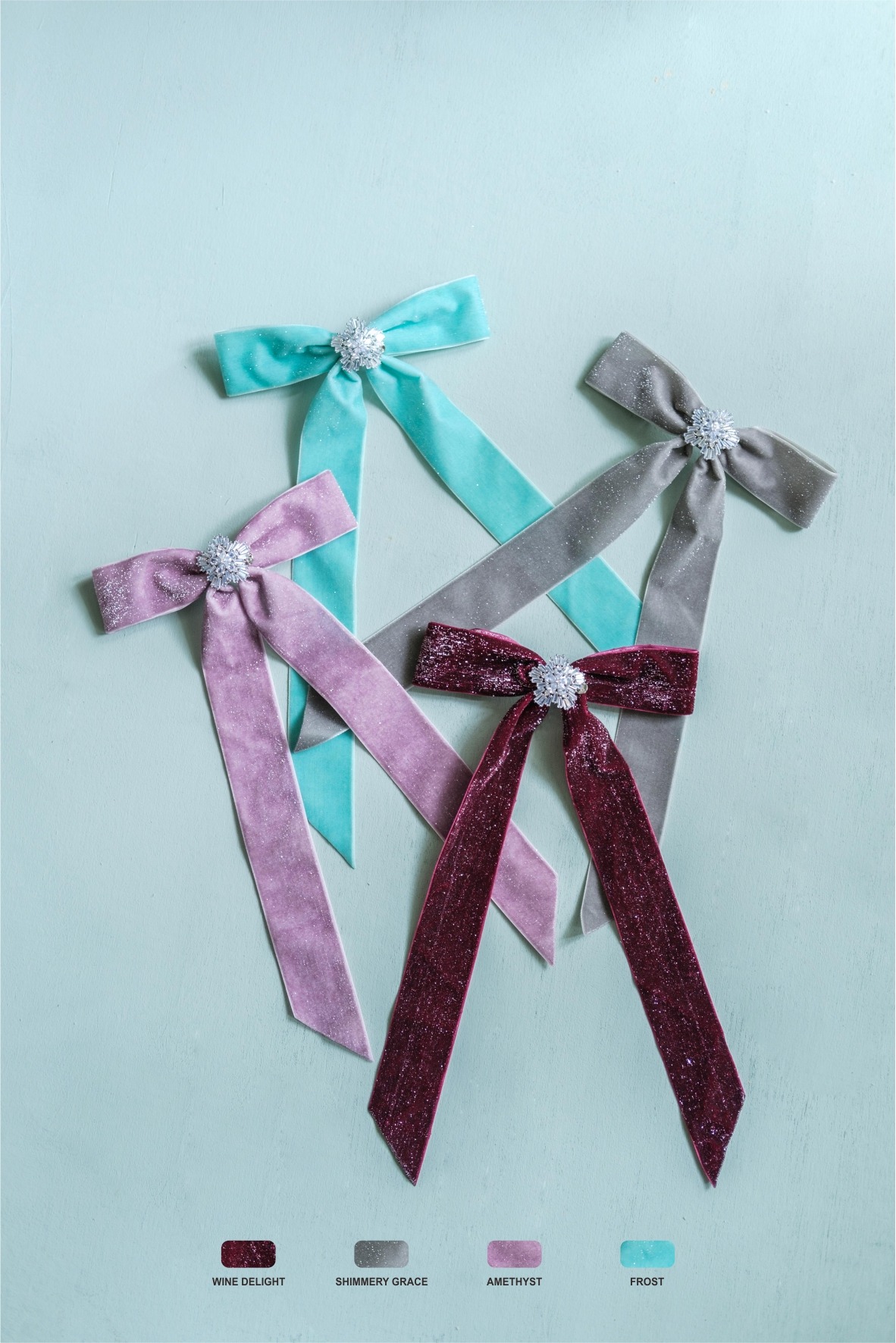 SNOWFLAKE FRENCH CLIP