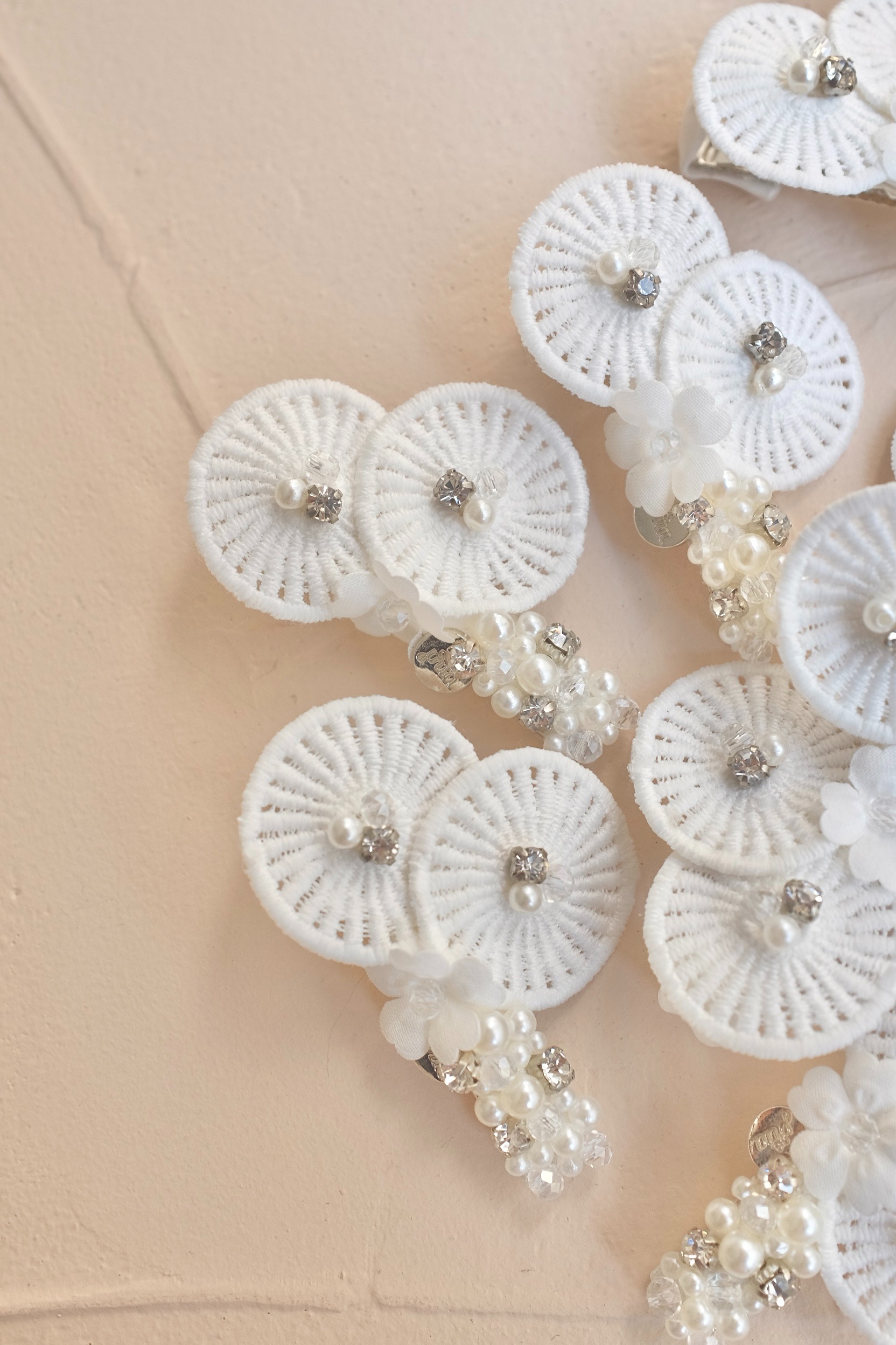 DENTELLE NO.1 (ALIGATOR 1 PCS)