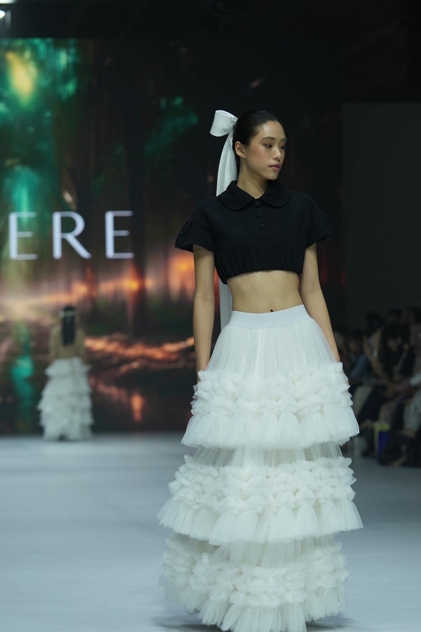 ENCHANTRESS RUNWAY 1