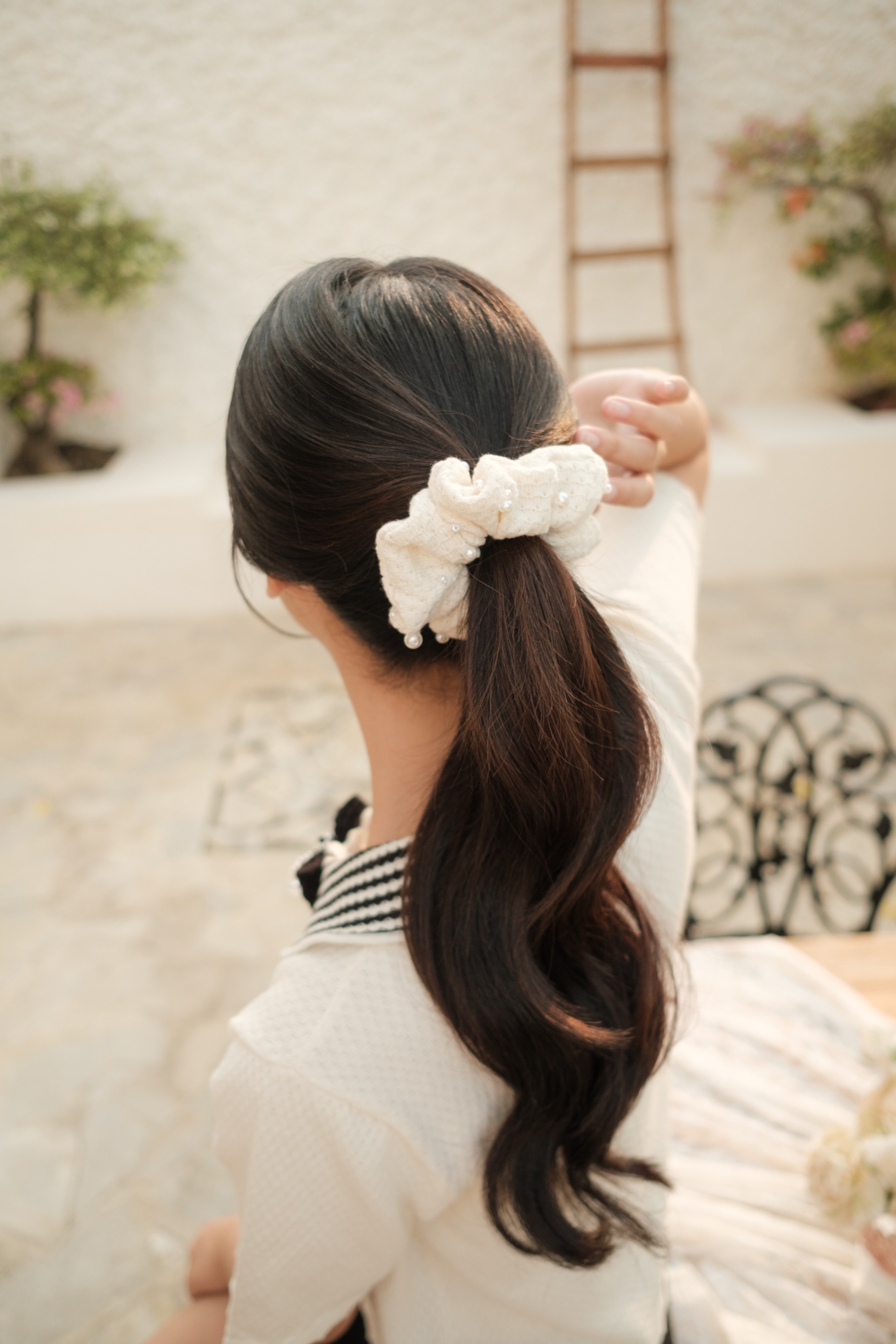 HANNAH SCRUNCHIE