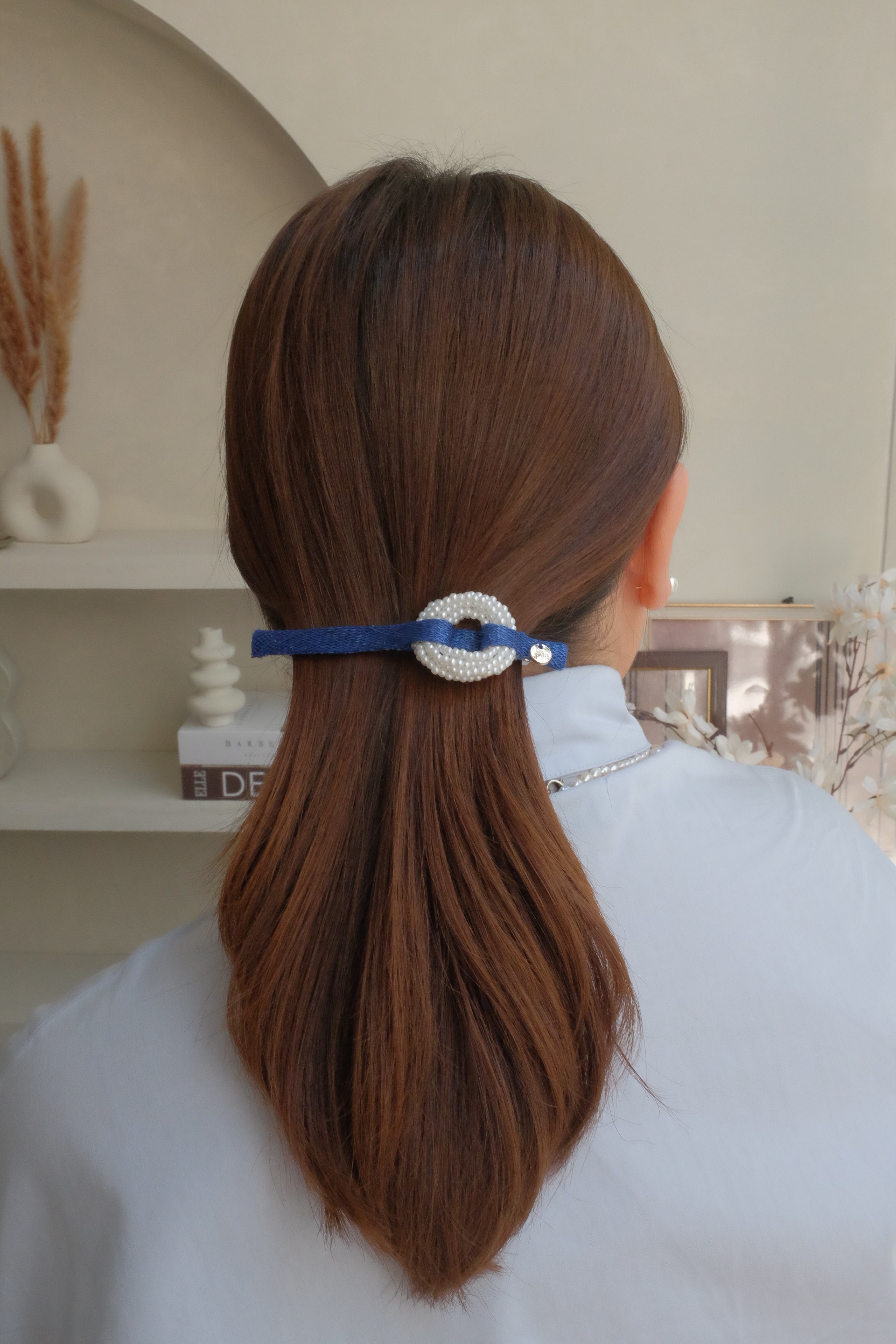 NEST FRENCH CLIP