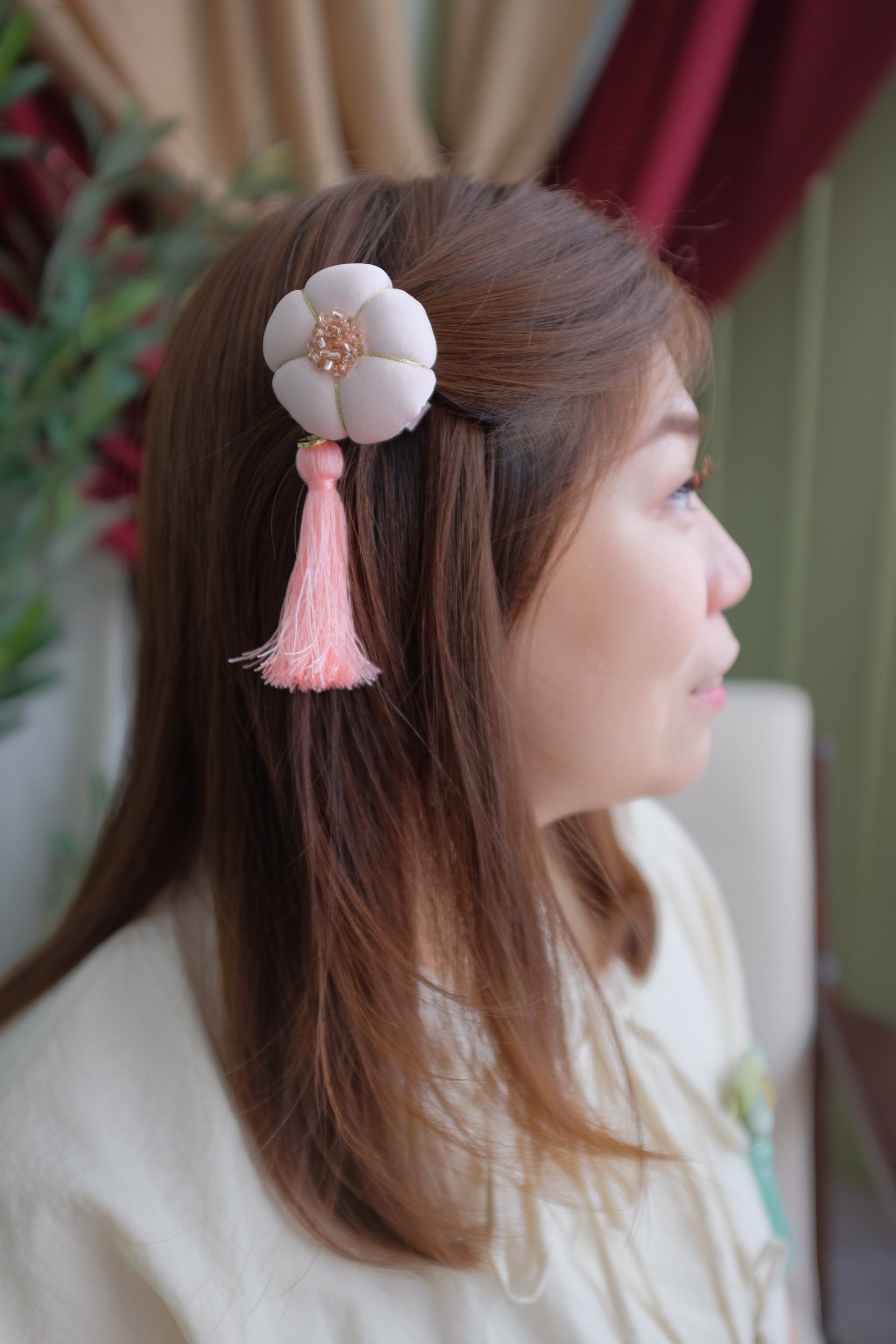 WAGASHI (ALIGATOR & BROOCH)