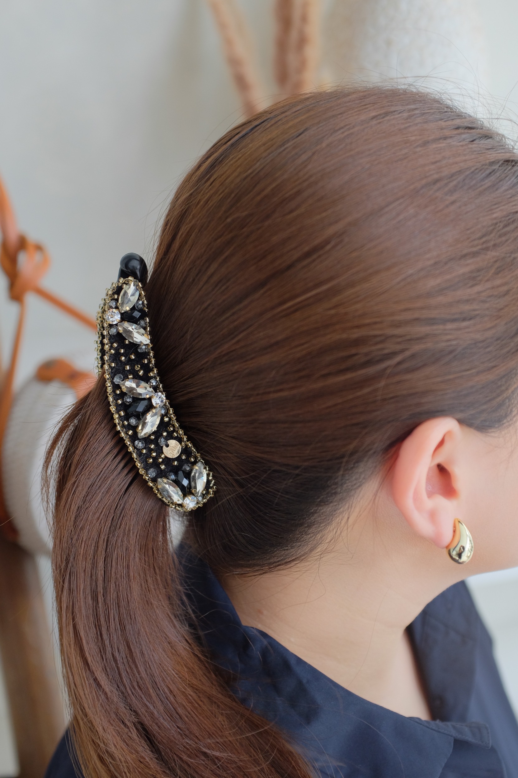 AMIRA ( BANANA CLIP )