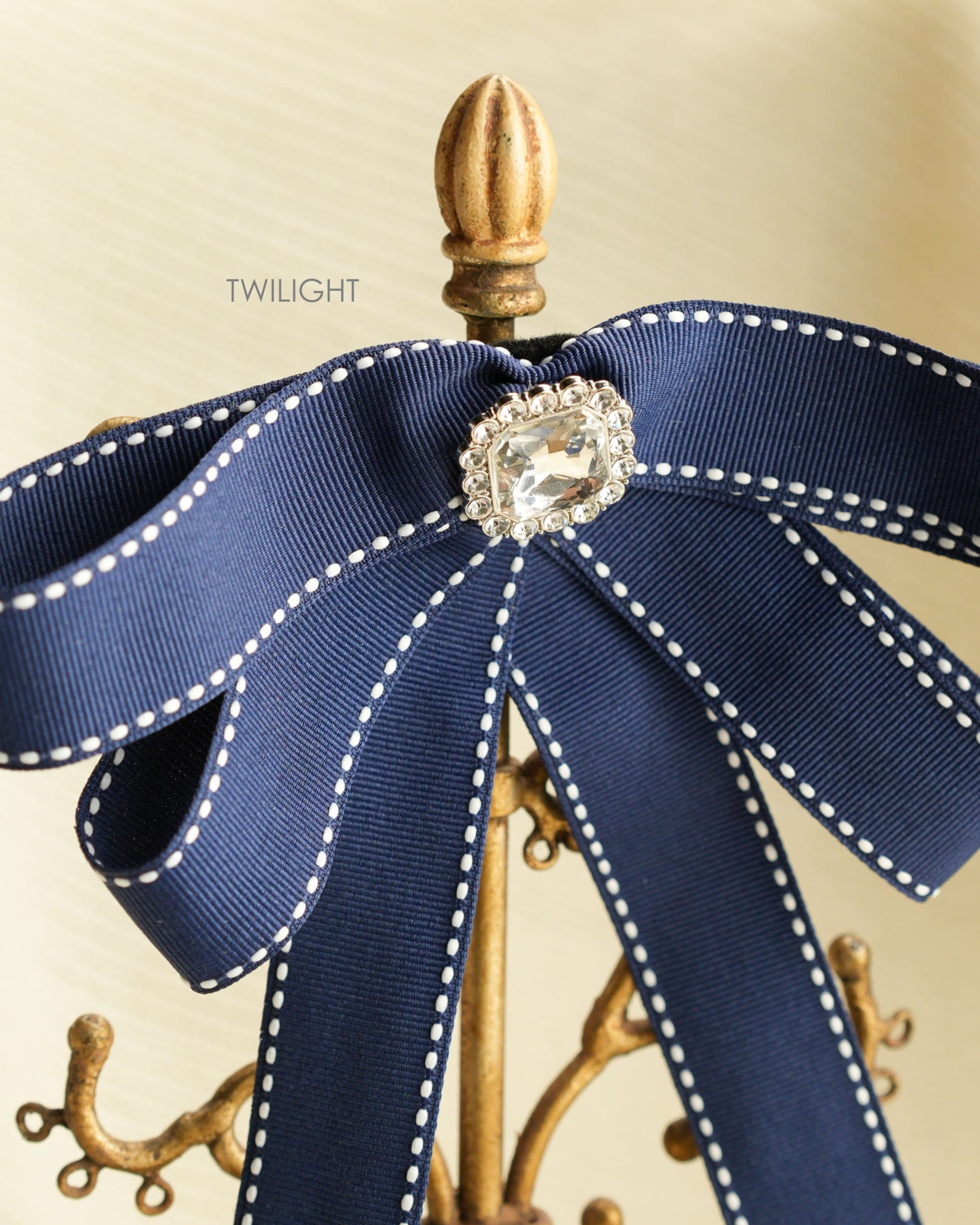 IVY (BROOCH)