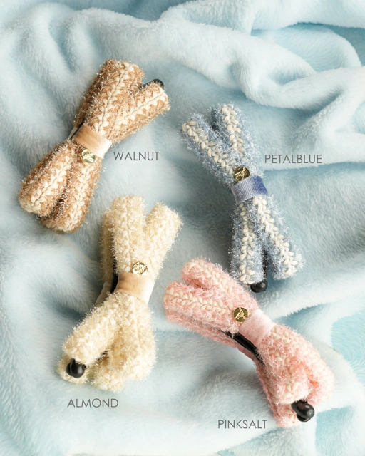 Image of LIN (BANANA CLIP)