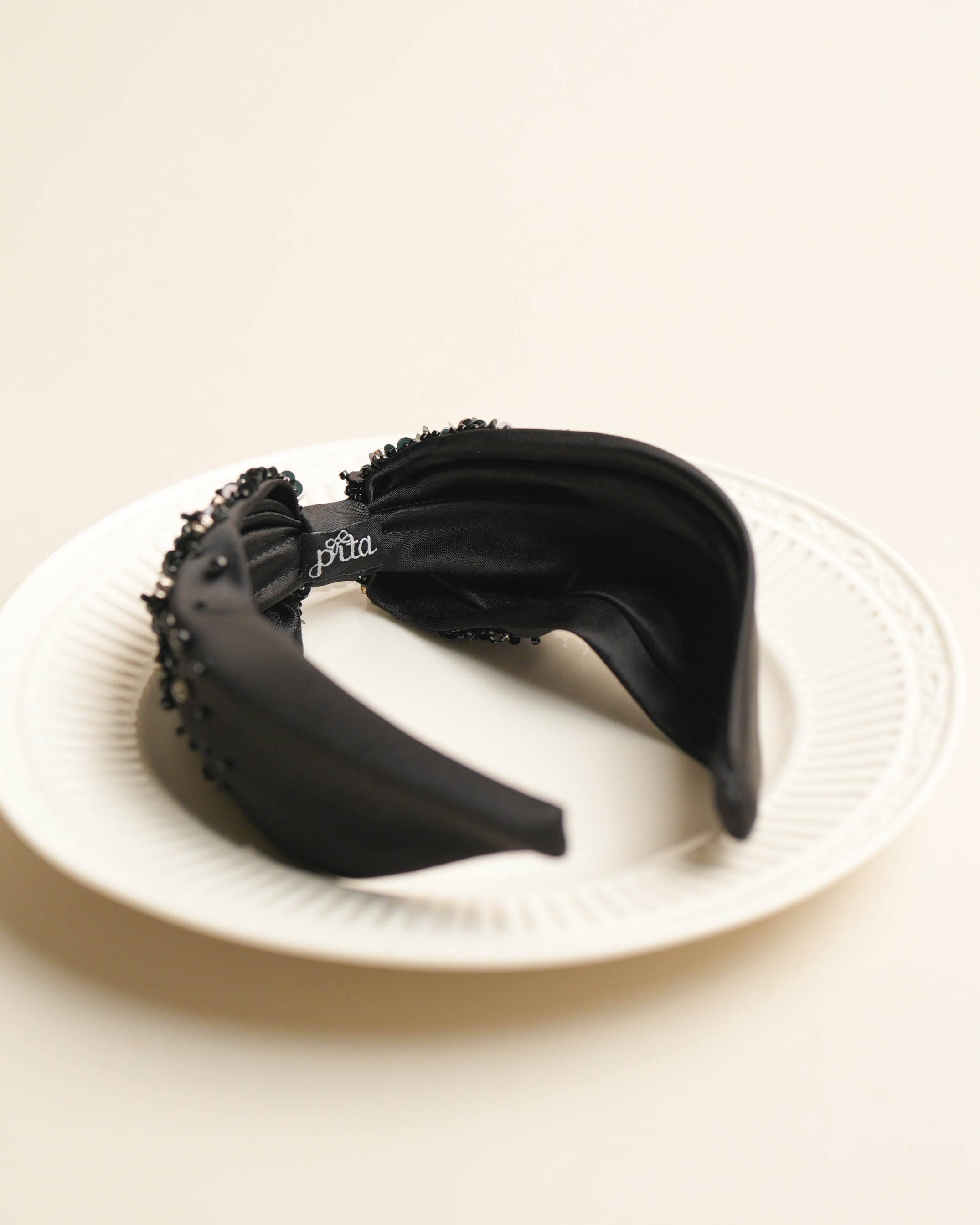 ELORIA (BANDO)